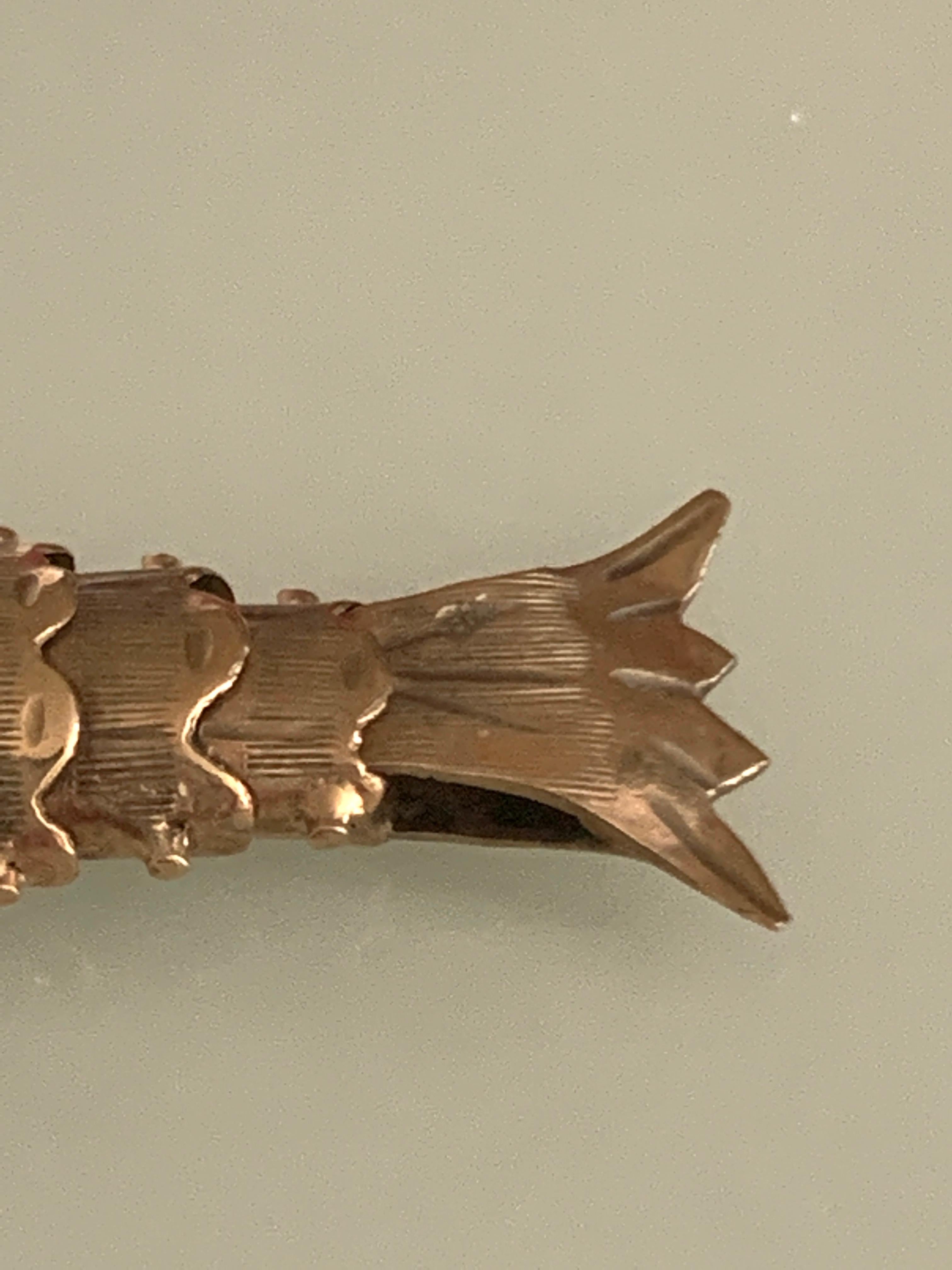 9ct Gold Vintage Articulated Fish Pendant 2