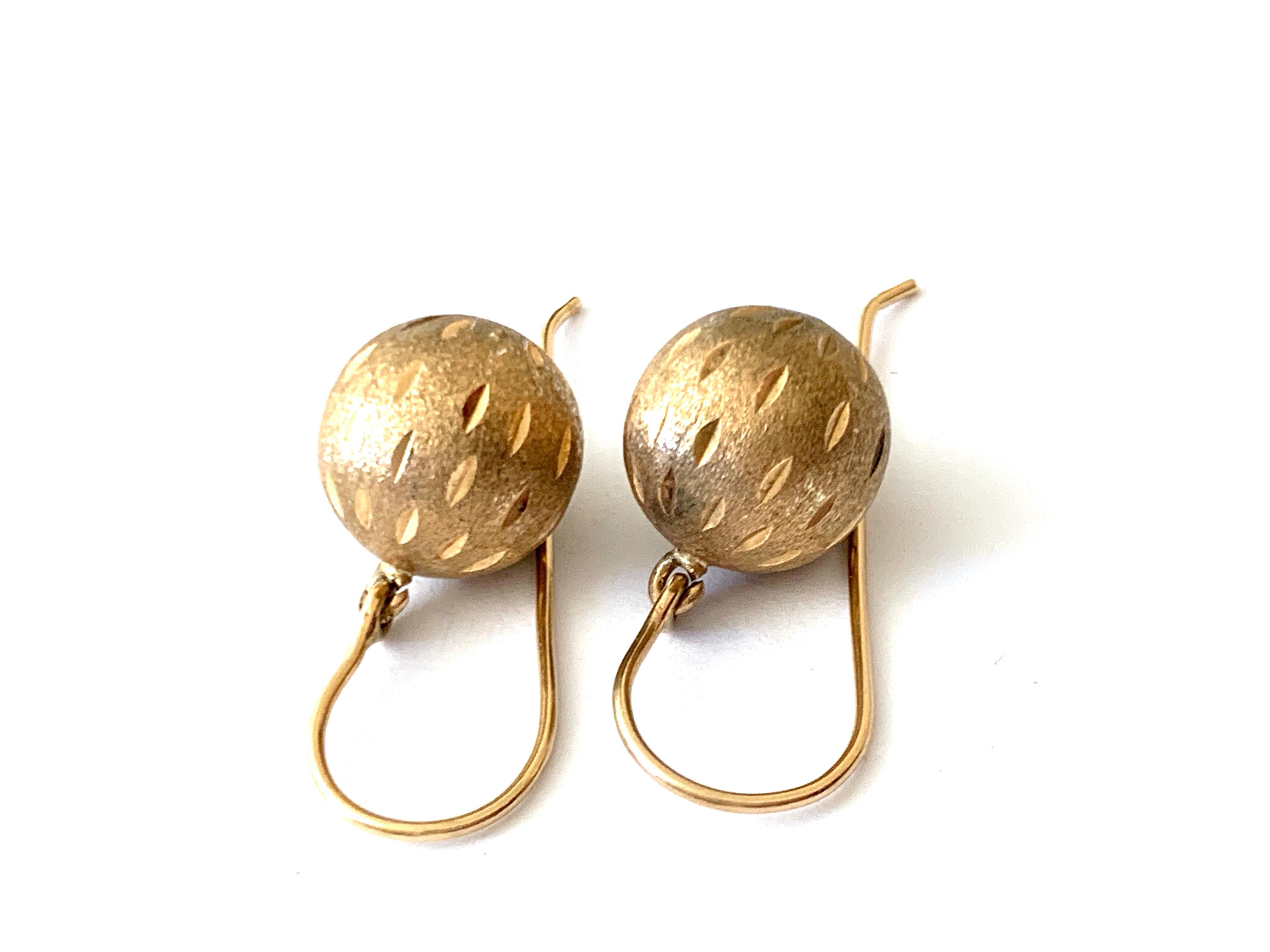 Women's 9ct Gold Vintage Ball Ball Earrings For Sale