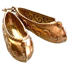 9ct Gold Vintage Pair of Eskimo Slippers Charm