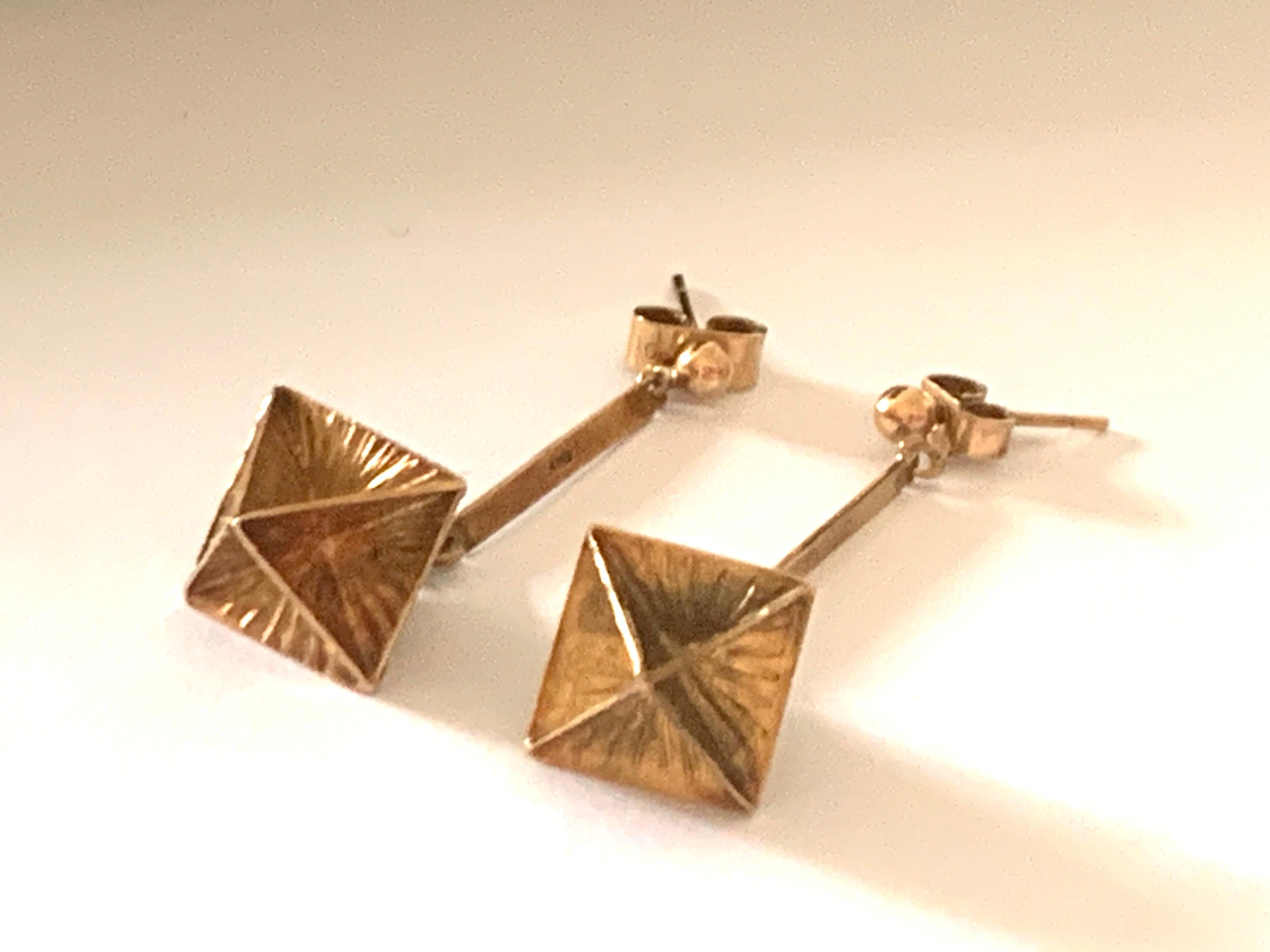 Rare Boucles d'oreilles géométriques en or début 20ème siècle Bon état - En vente à London, GB