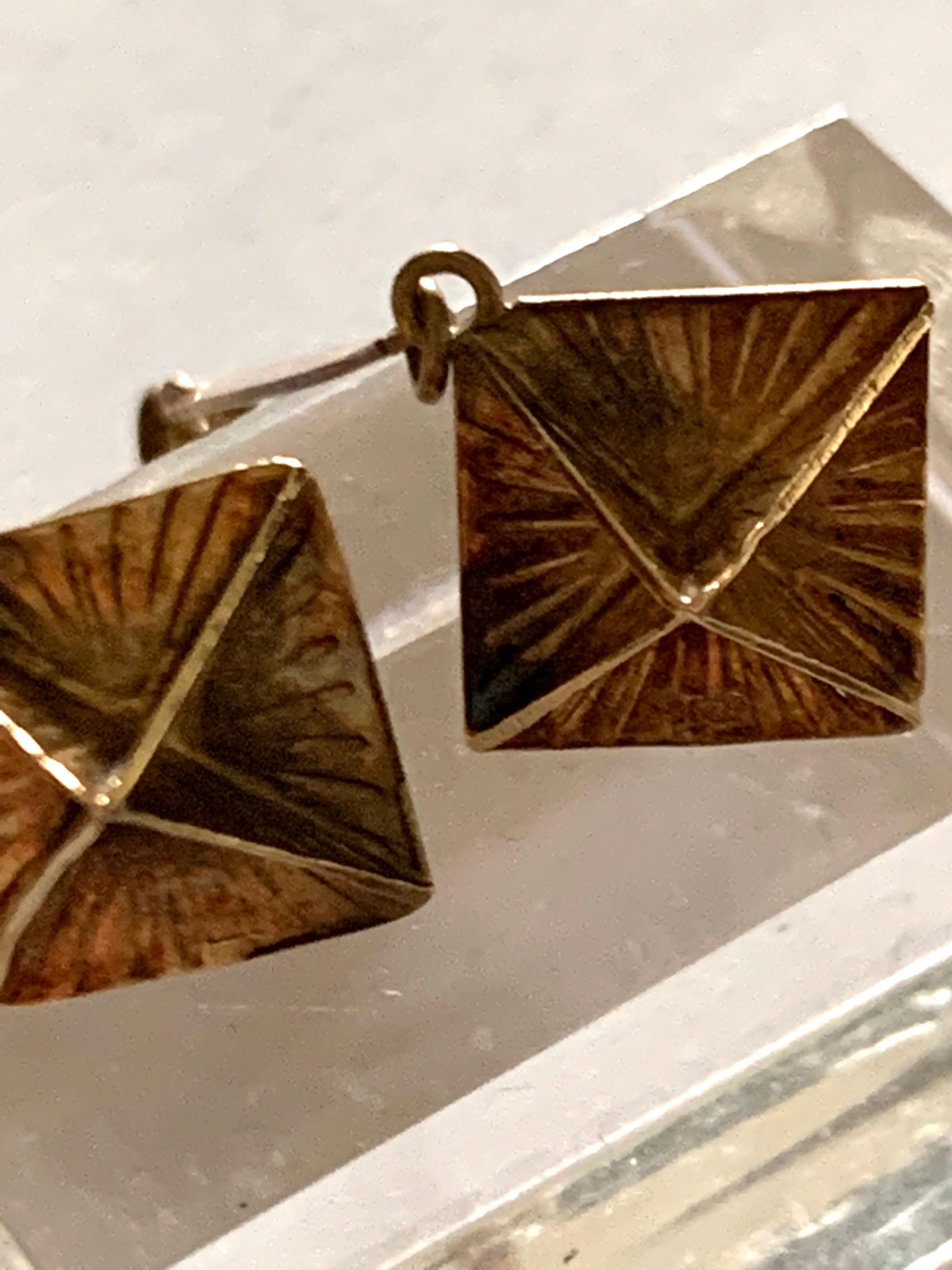 Rare Boucles d'oreilles géométriques en or début 20ème siècle en vente 1