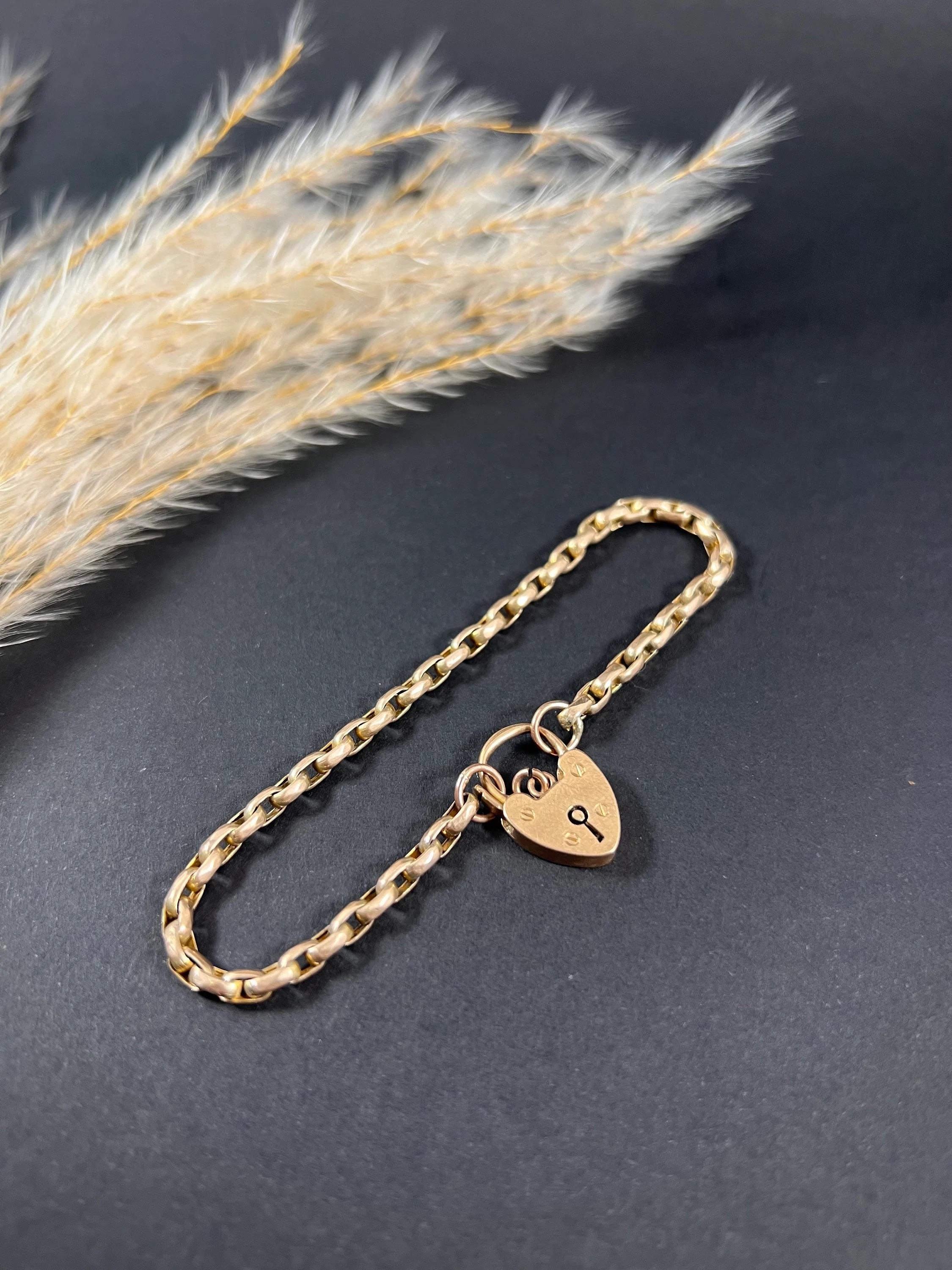 9ct Rose Gold Chester Hallmarked Edwardian Belcher Link Heart Padlock Bracelet In Good Condition For Sale In Brighton, GB