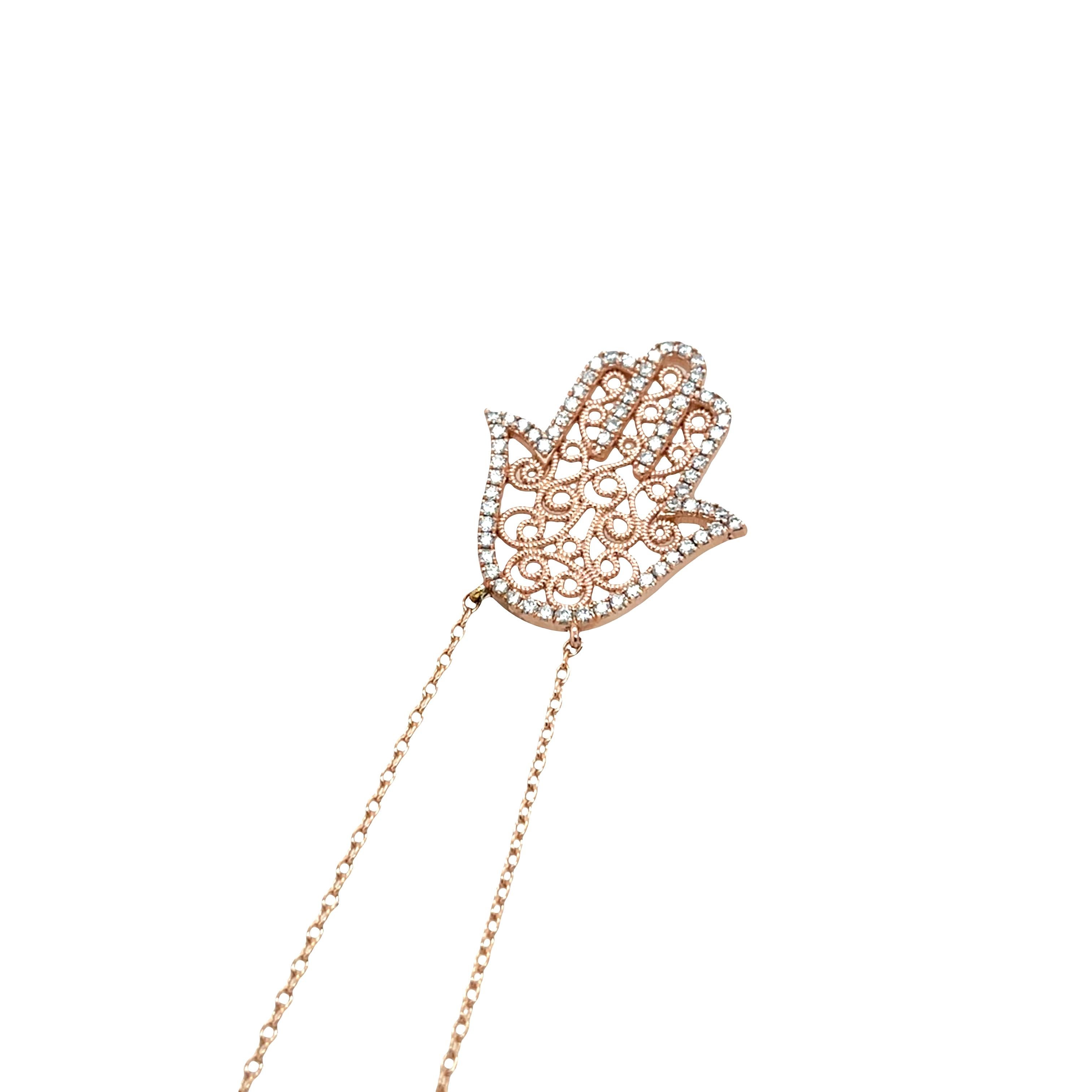 Taglio rotondo Collana Hamza con diamanti incastonati in oro rosa 9ct, 0,33ct diamanti in vendita