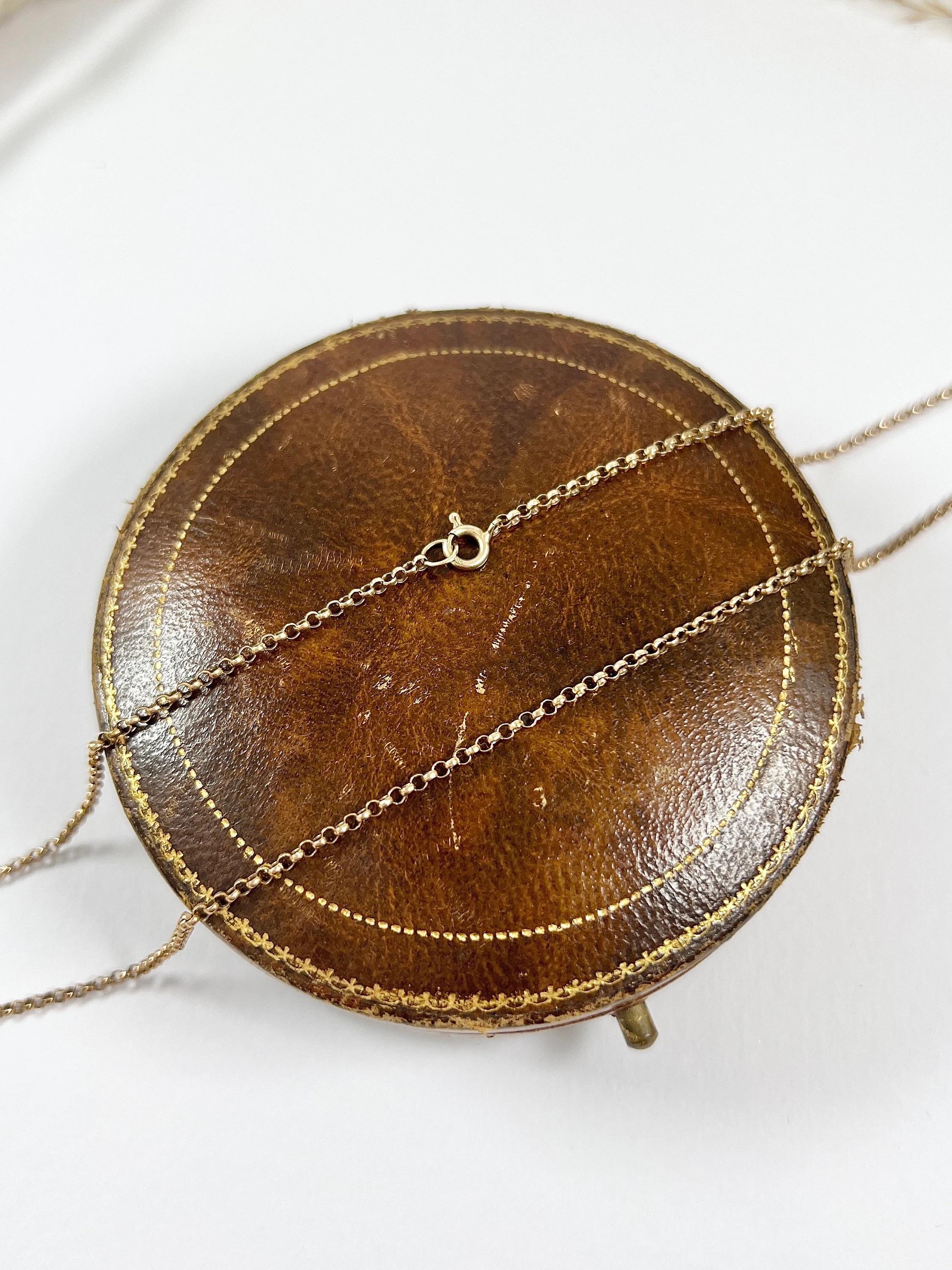 Edoardiano Collana con catena a cordoncino in oro rosa 9ct Edwardian da 23 pollici e mezzo con chiusura ad anello con bullone in vendita