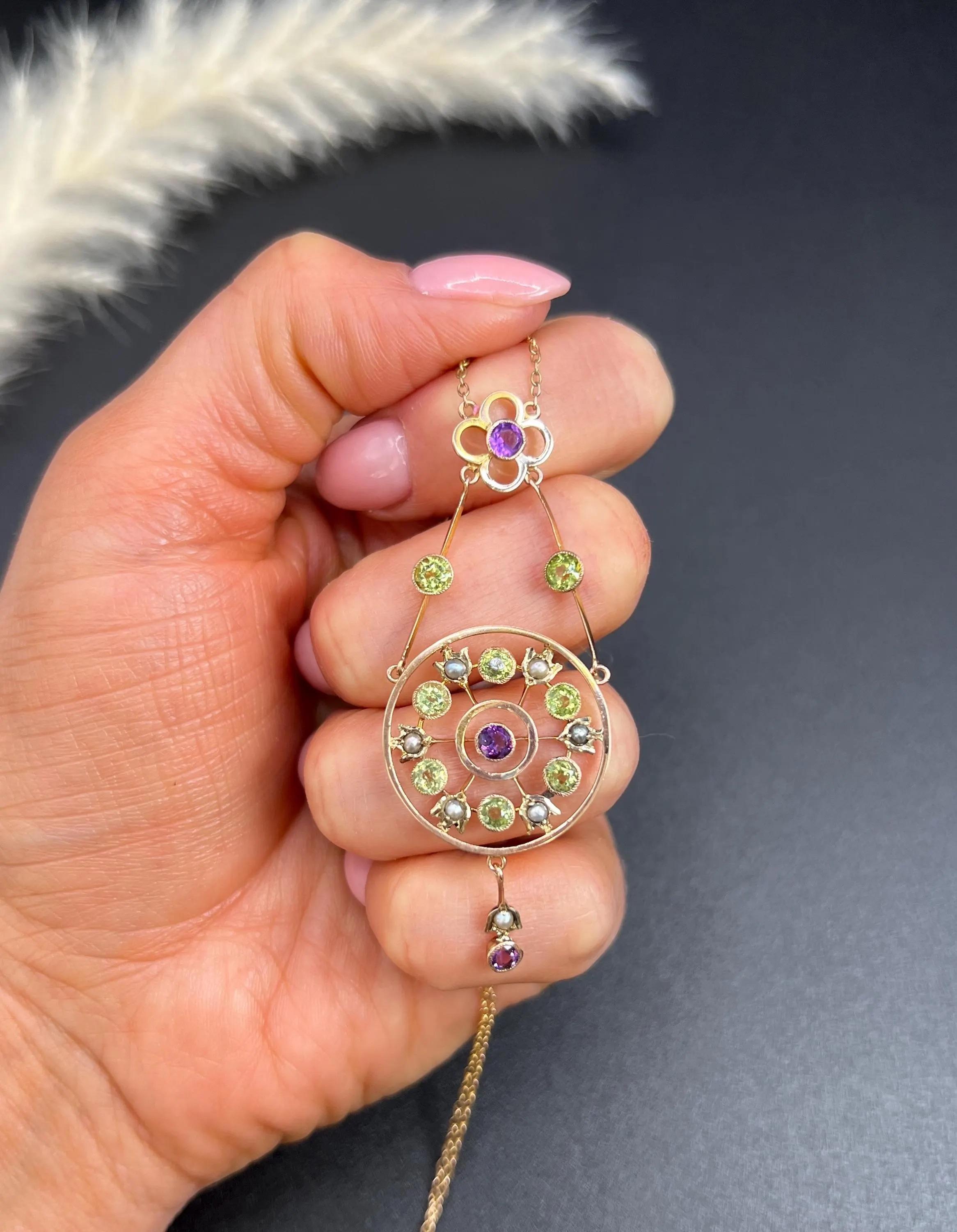 9ct Rose Gold, Edwardian Amethyst, Peridot & Seed Pearl, Suffragette Pendent en venta 4