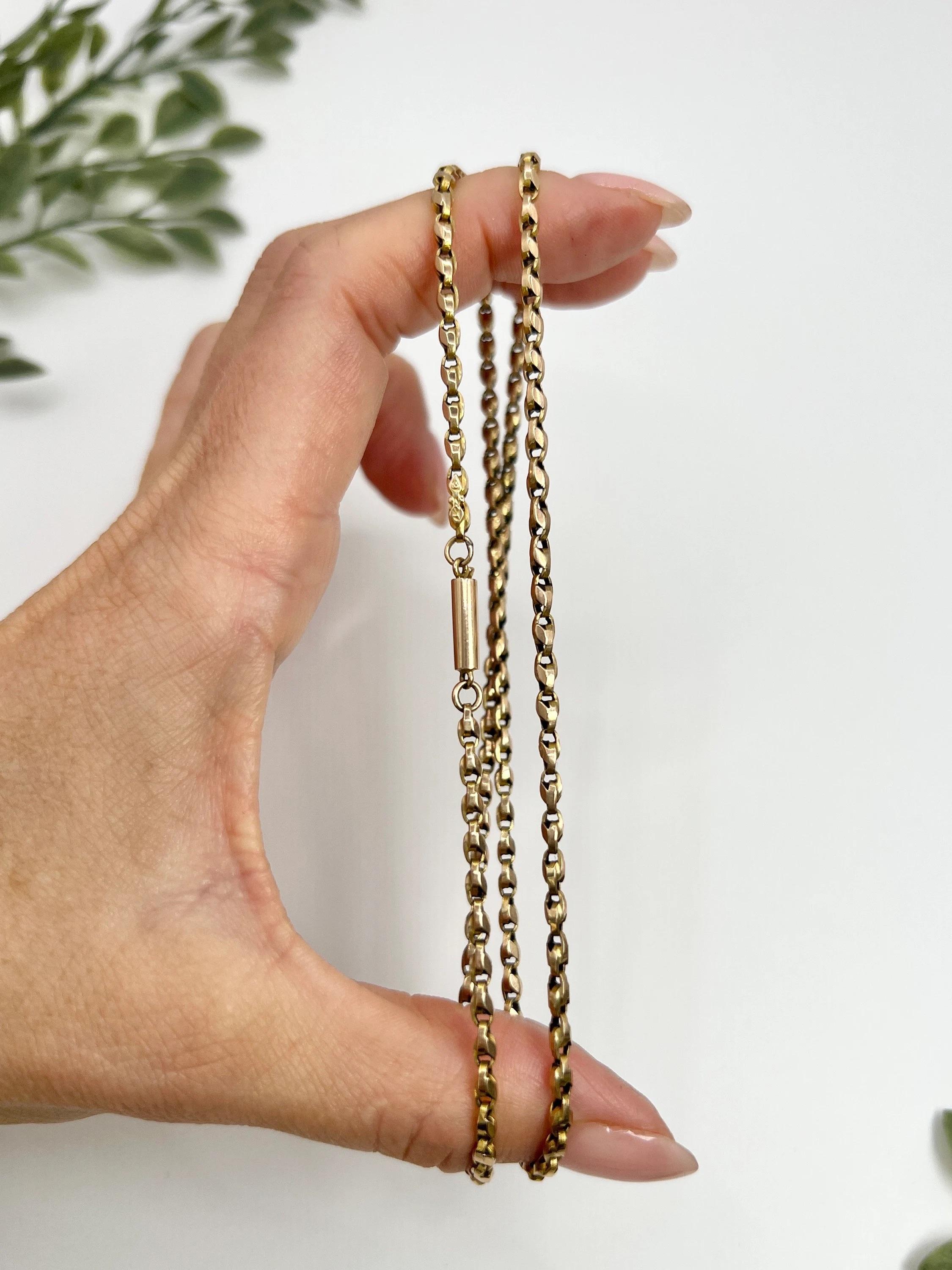 9ct Rose Gold Tagged Edwardian 22 Inch Fancy Tulip Link Chain with Barrel Clasp In Good Condition In Brighton, GB