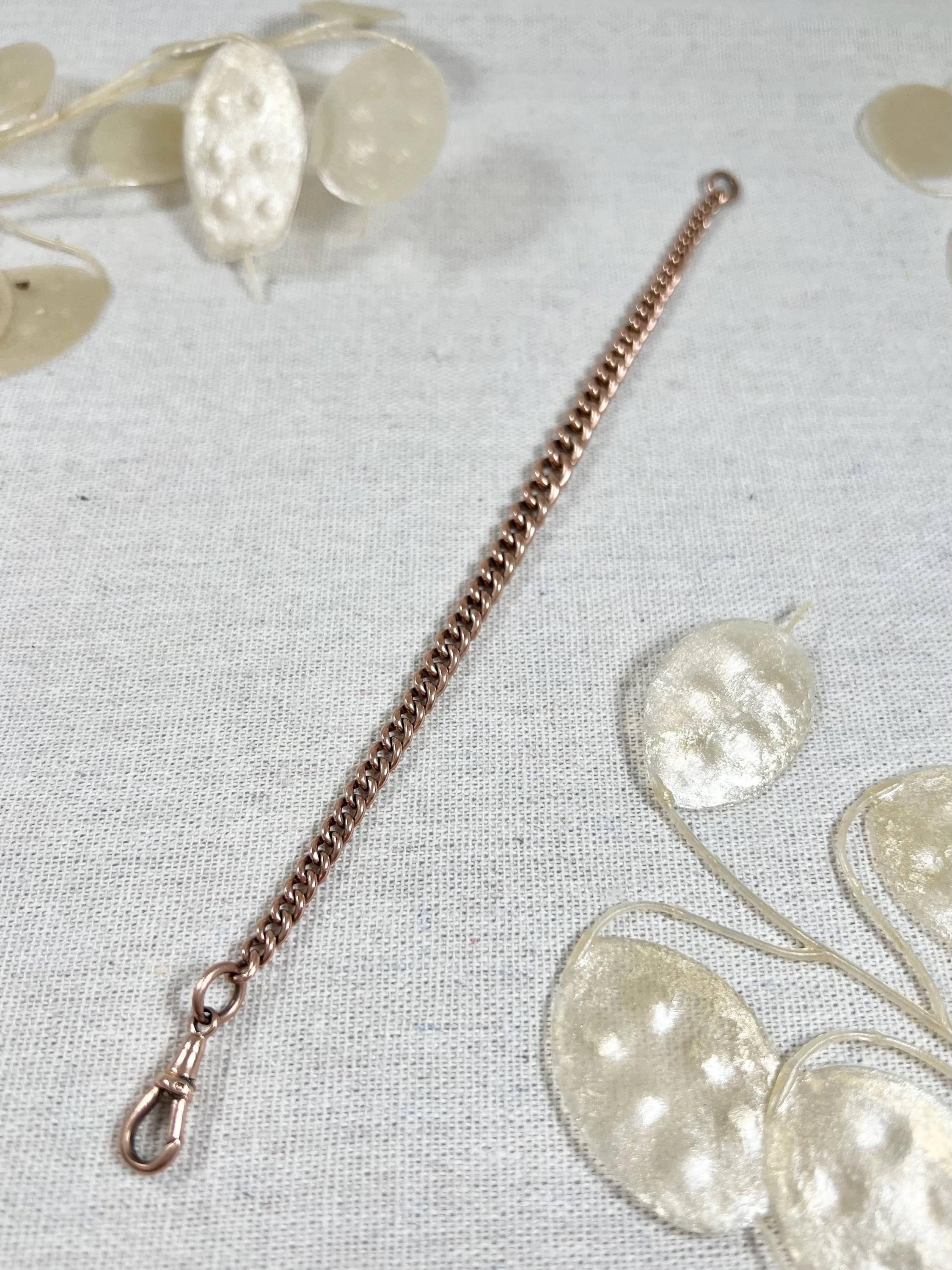9ct Rose Gold Victorian 8 1/2 Inch Graduated Curb Link Bracelet Swivel Clasp For Sale 1