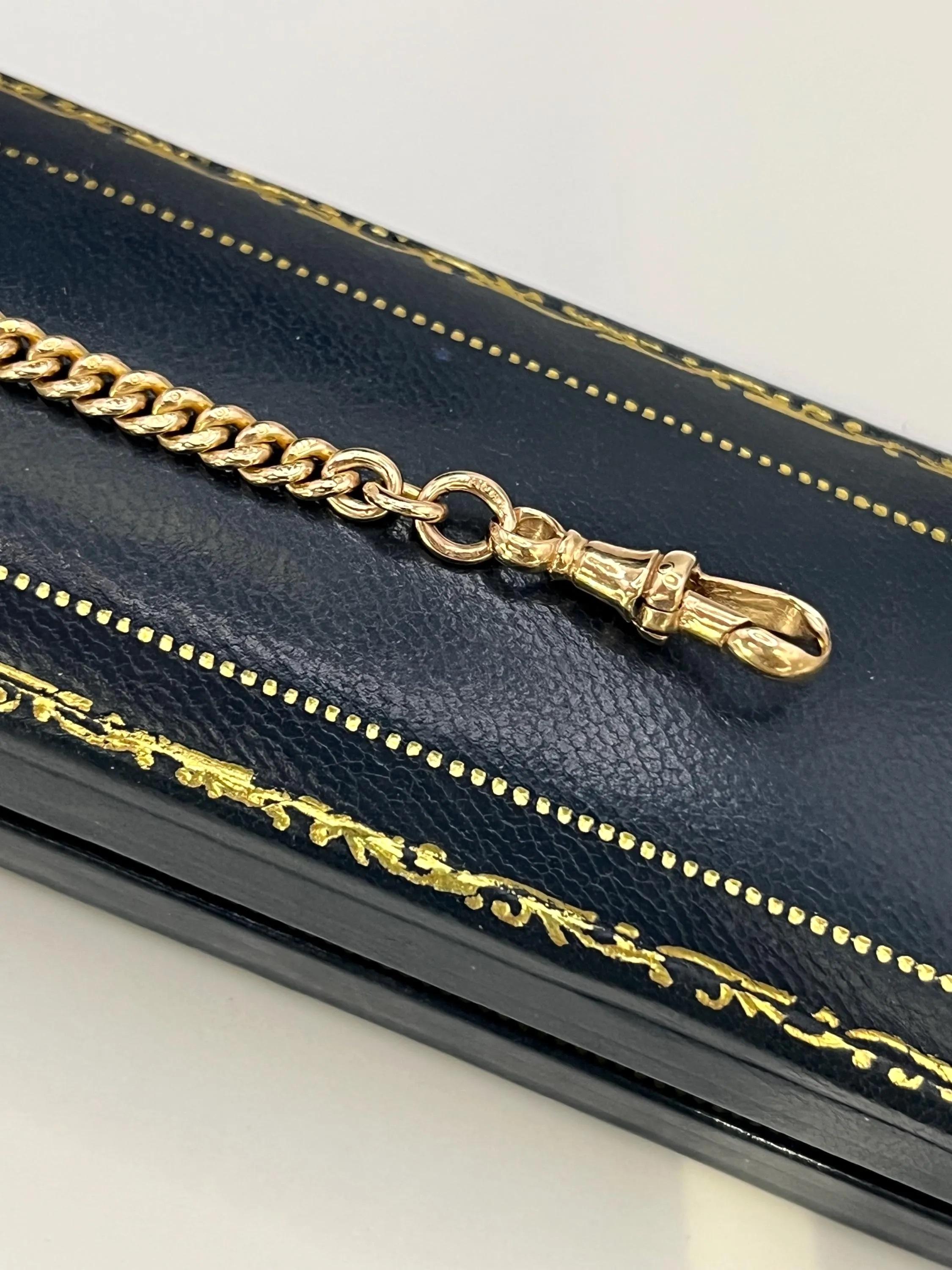 Bracelet à maillons en or rose 9ct, de style victorien, avec fermoir à agrafe en forme de chien, Circa 1900 Unisexe en vente