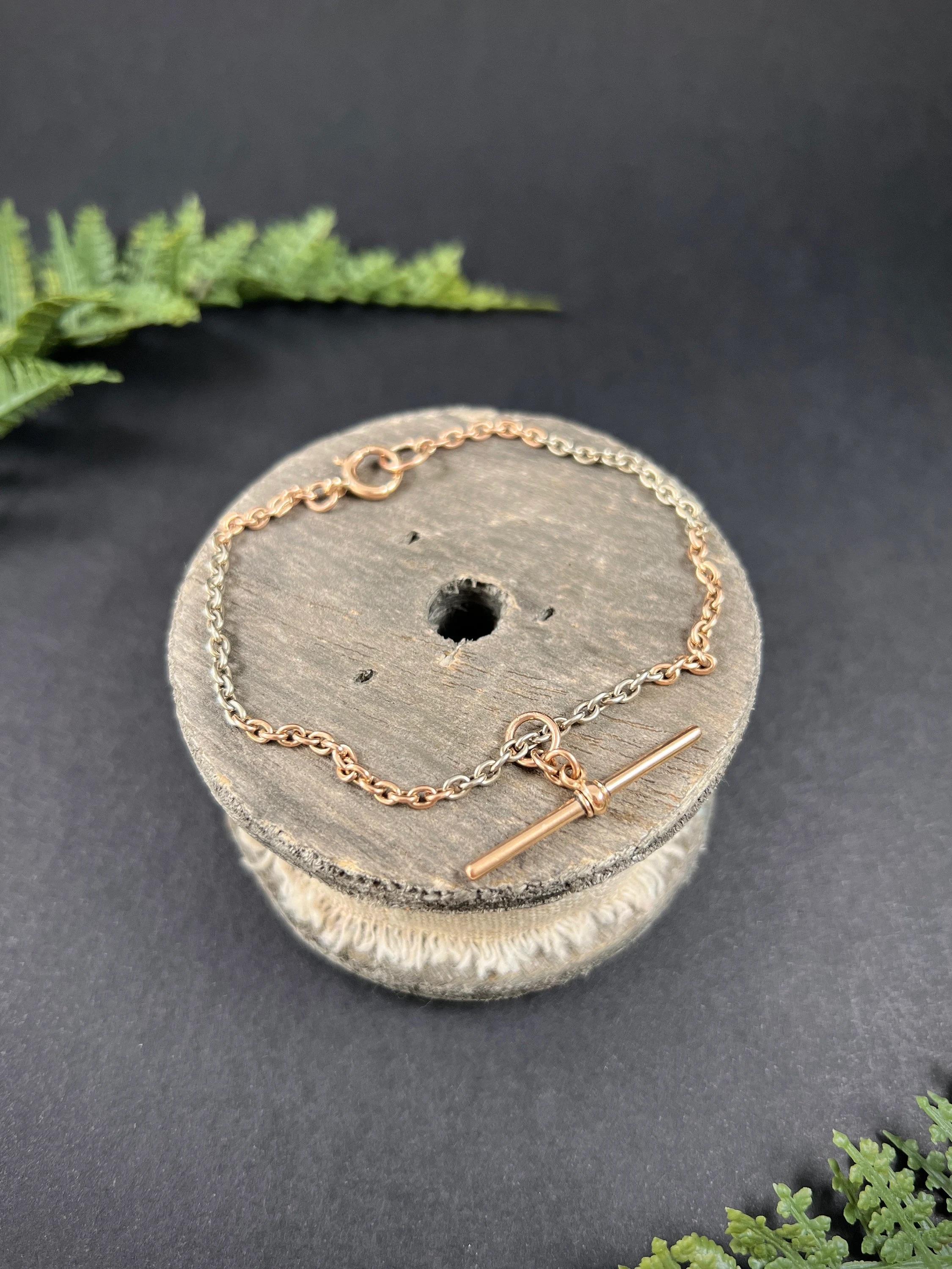 Femenino o masculino Pulsera de eslabones de dos colores Edwardian de oro rosa y blanco de 9 ct Anillo de perno y barra T en venta