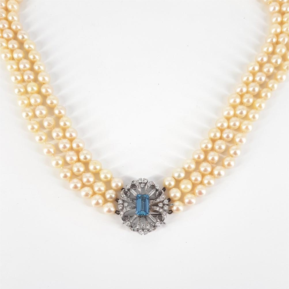 Halskette aus 9 Karat Weißgold mit Aquamarin und Diamant-Perlen im Angebot 1