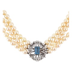 Halskette aus 9 Karat Weißgold mit Aquamarin und Diamant-Perlen