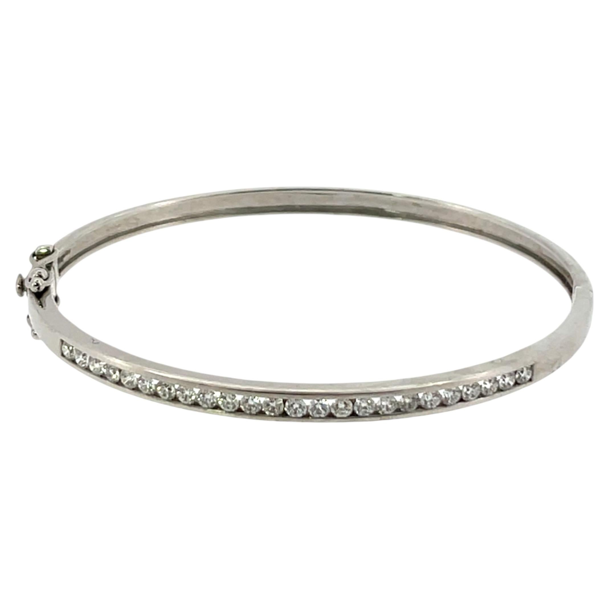 9ct White Gold Diamond Bangle Bracelet Set With 0.75ct Natural Diamonds