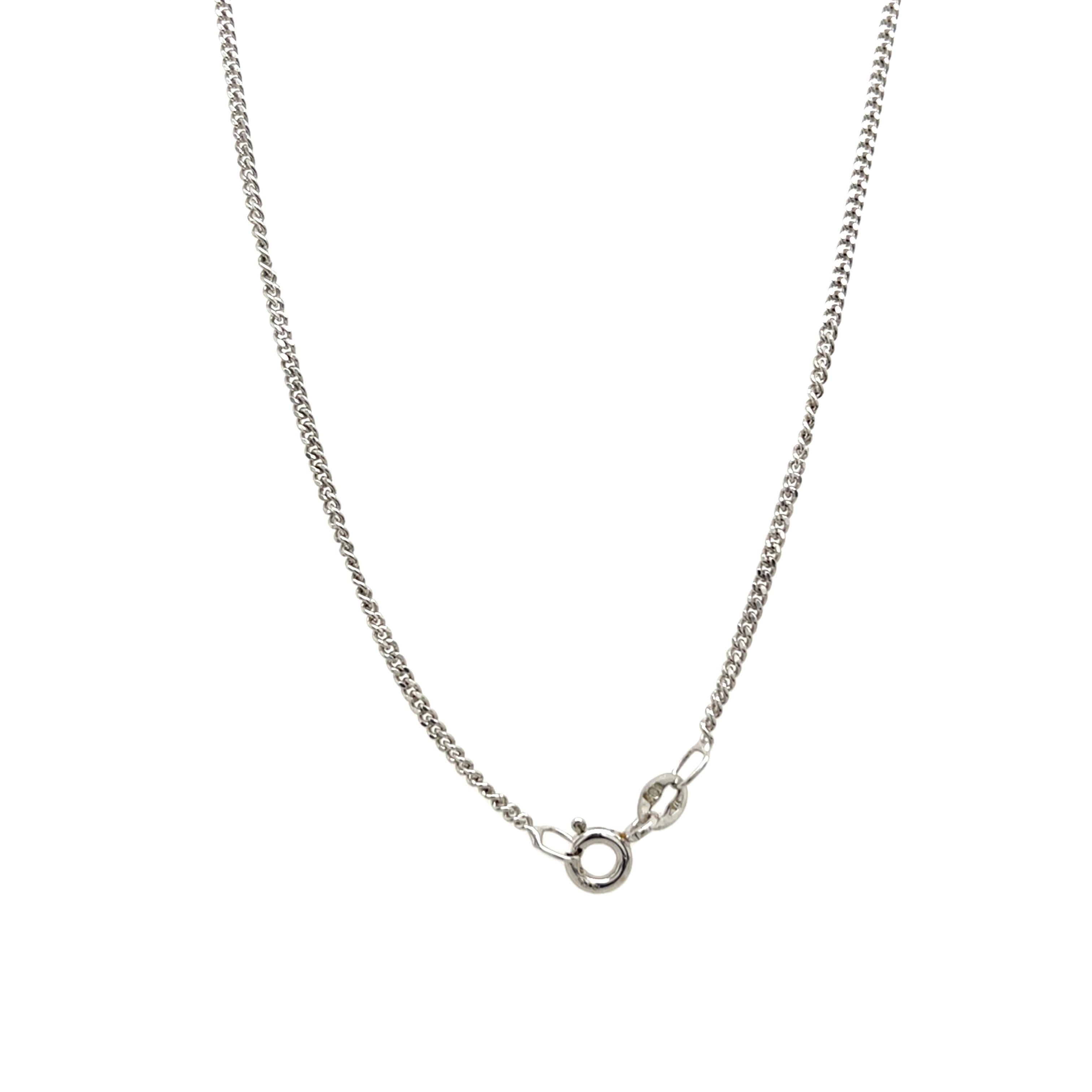 Taglio rotondo Ciondolo a forma di cuore in oro bianco 9ct con diamanti incastonati da 0,20ct in vendita