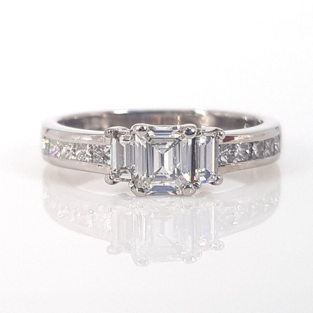 Emerald Cut 9 Carat White Gold Diamond Ring For Sale