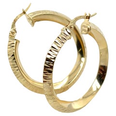 Orecchini a cerchio semplici in oro giallo 9ct da 28 mm con chiusura a scatto