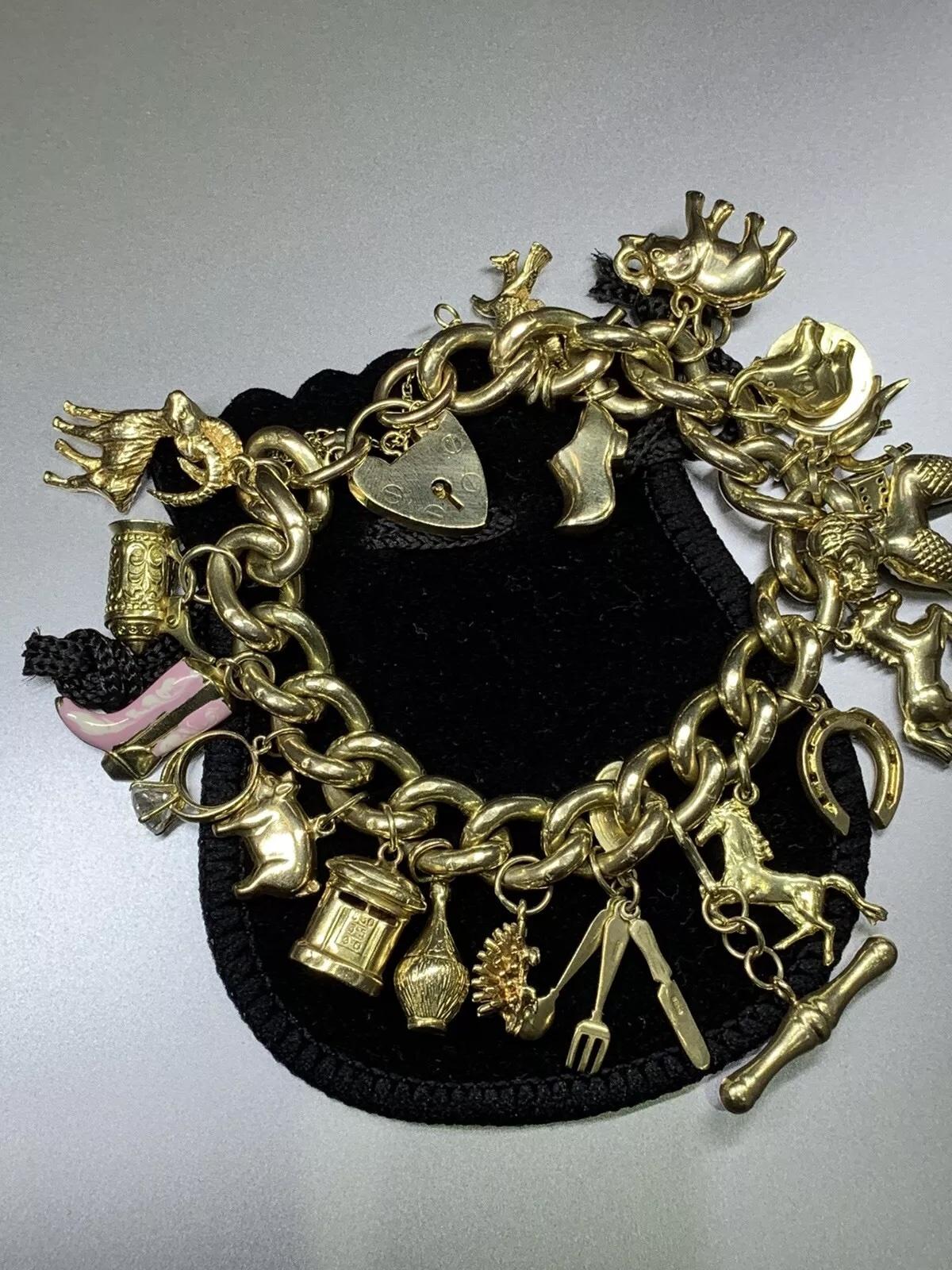 Bracciale Charme Antiques in oro giallo 9 ct. in vendita 5