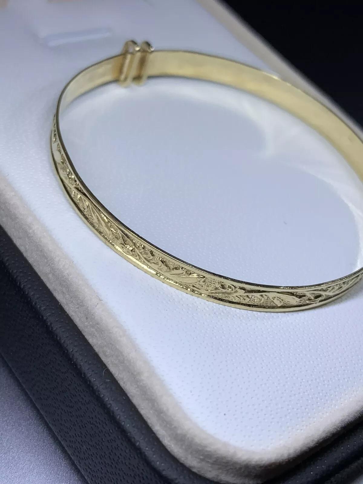 Bracelet bébé en or jaune 9ct en vente 2