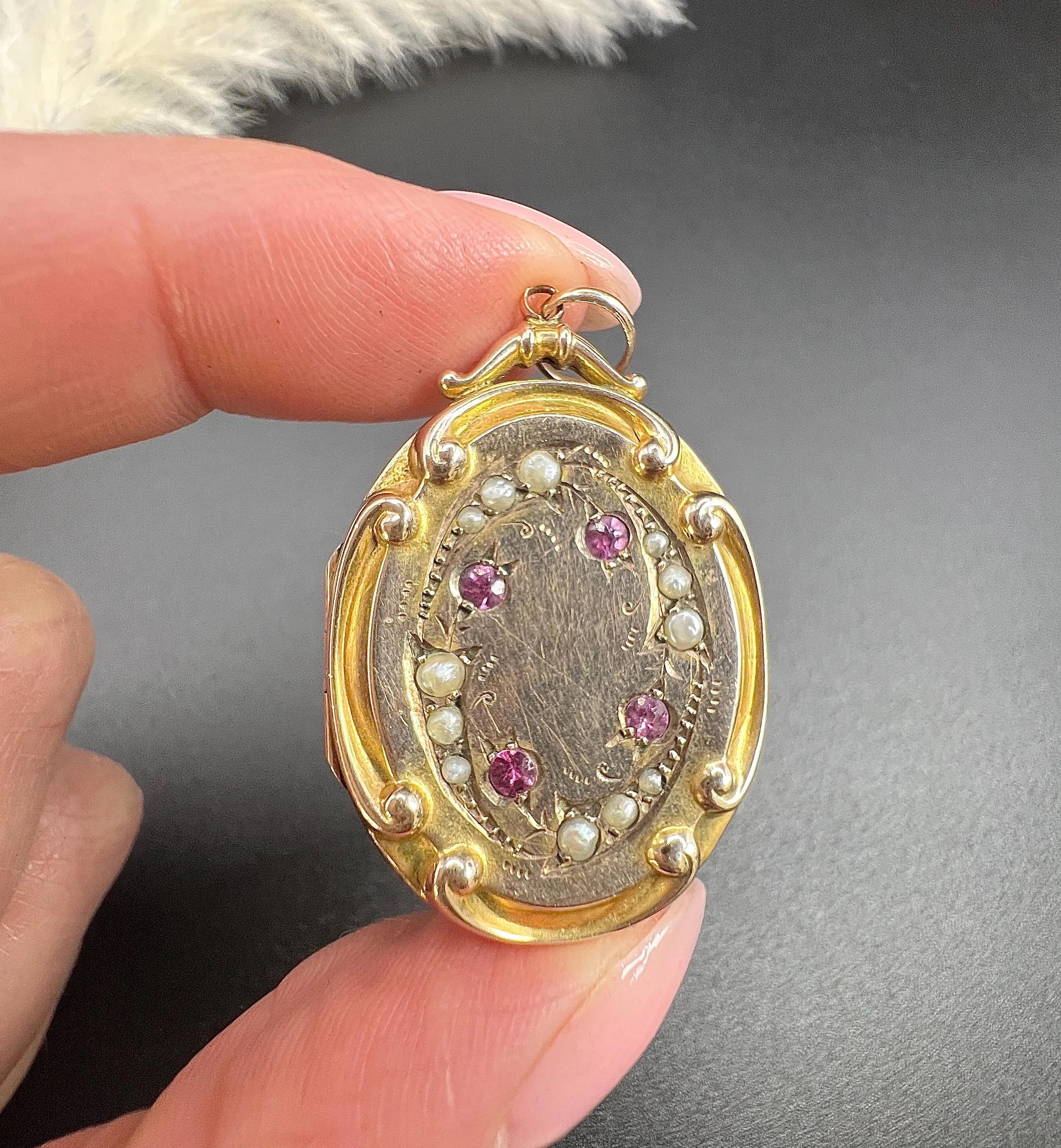 9ct Yellow Gold Back & Front, Edwardian Floral Seed Pearl Set Oval Locket im Angebot 3