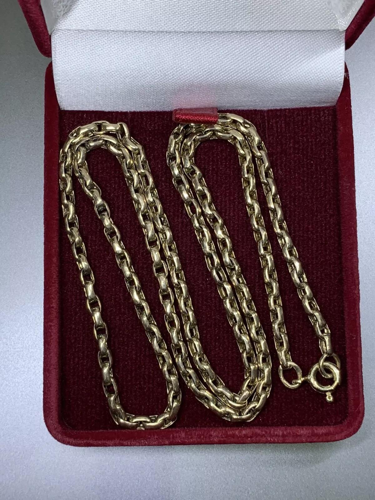 Collana a catena con cavo in oro giallo rosa 9ct unisex da 20 pollici.

Collana a catena con maglie cubane a cordoncino grandi e lunghe 20 pollici di lunghezza.

Peso 10,6 g

Lunghezza 20 pollici 

Collana a catena cubana a cordoncino
