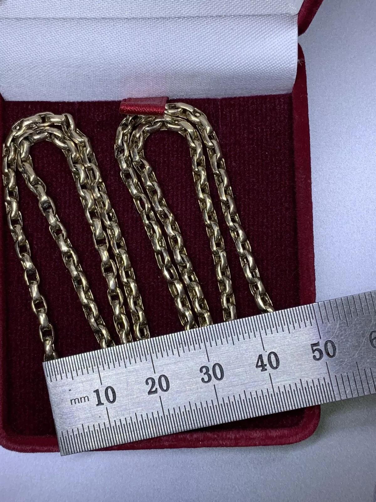Collana con maglie cubane a cordoncino in oro giallo 9 ct. In condizioni Nuovo in vendita a London, GB