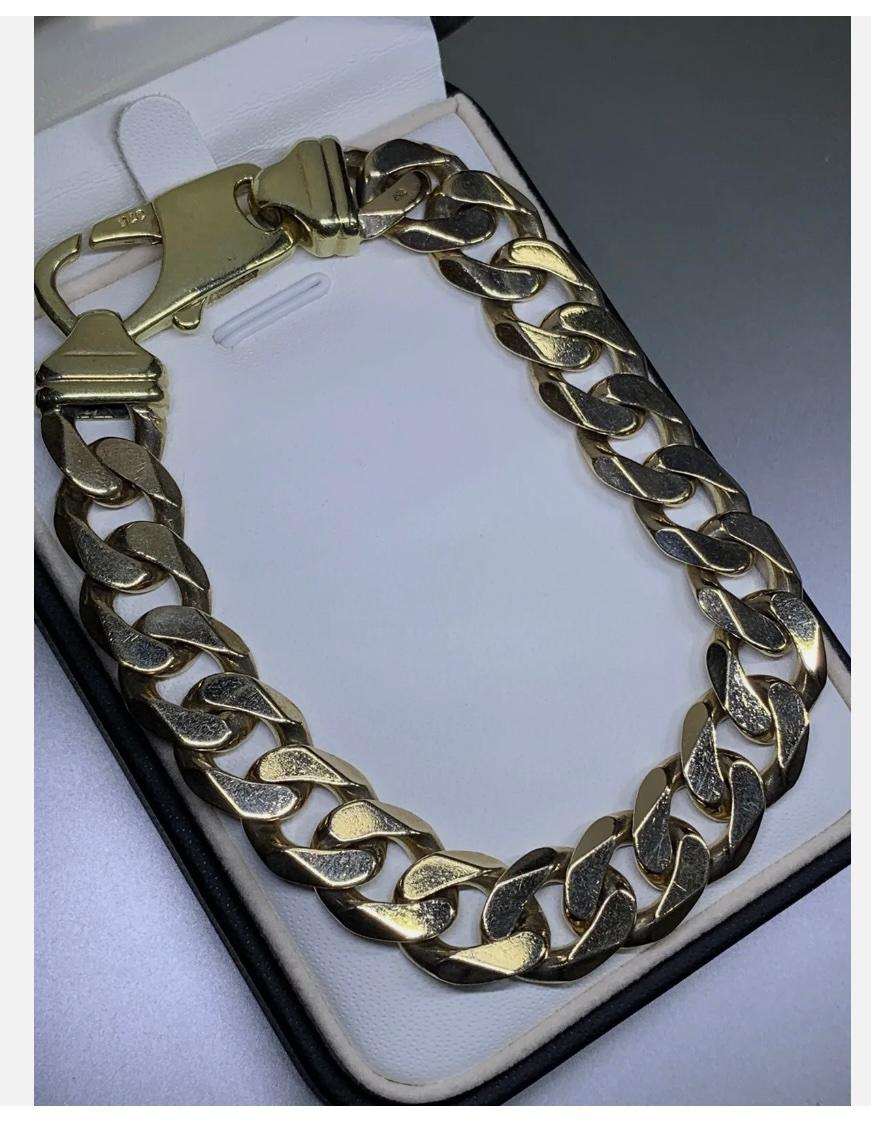 Bracelet en or jaune 9ct à gros maillons cubains 61.1g 9 Inches Unisexe en vente