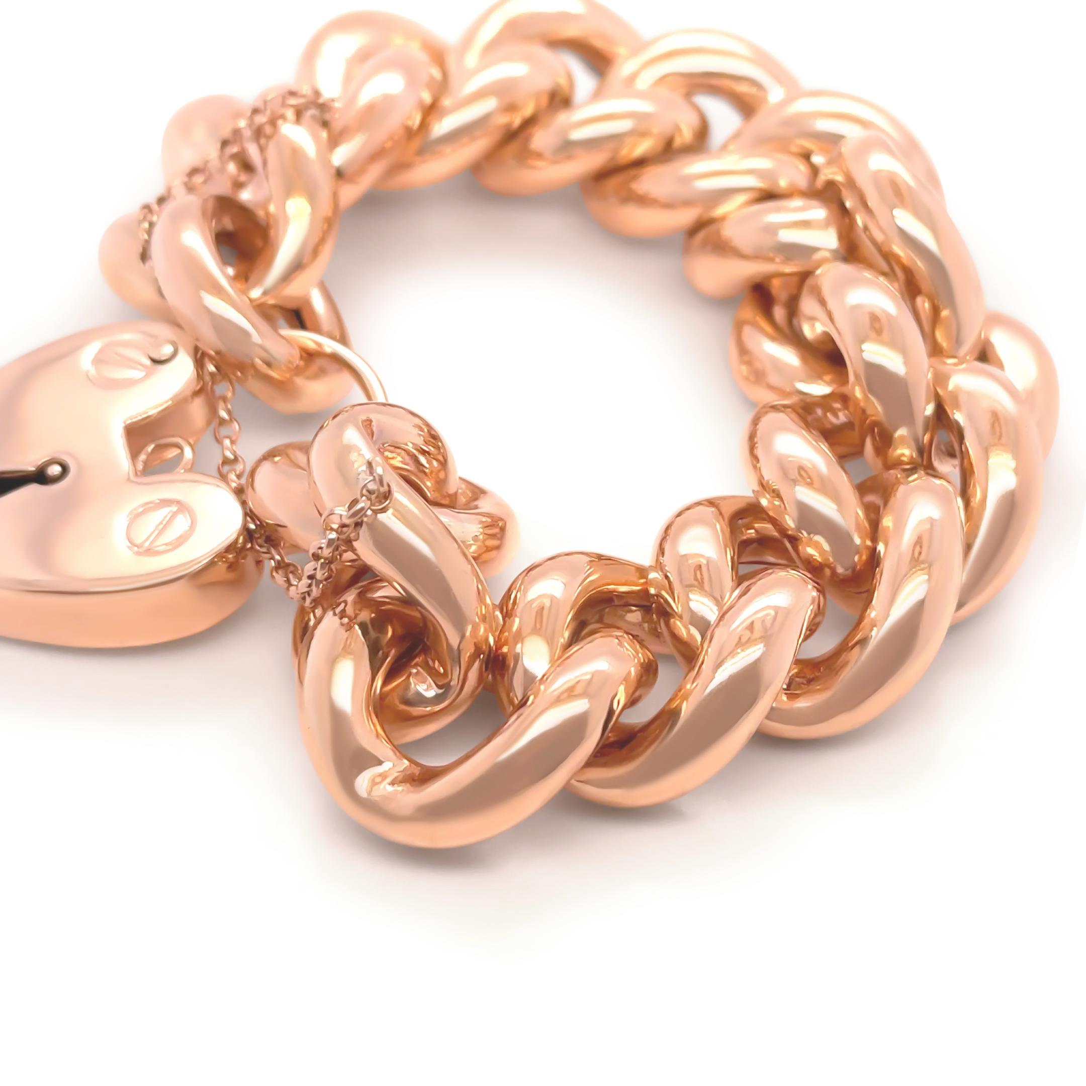Bracelet courbé en or jaune 9 carats avec cadenas en forme de cœur 98,27 g en vente 2