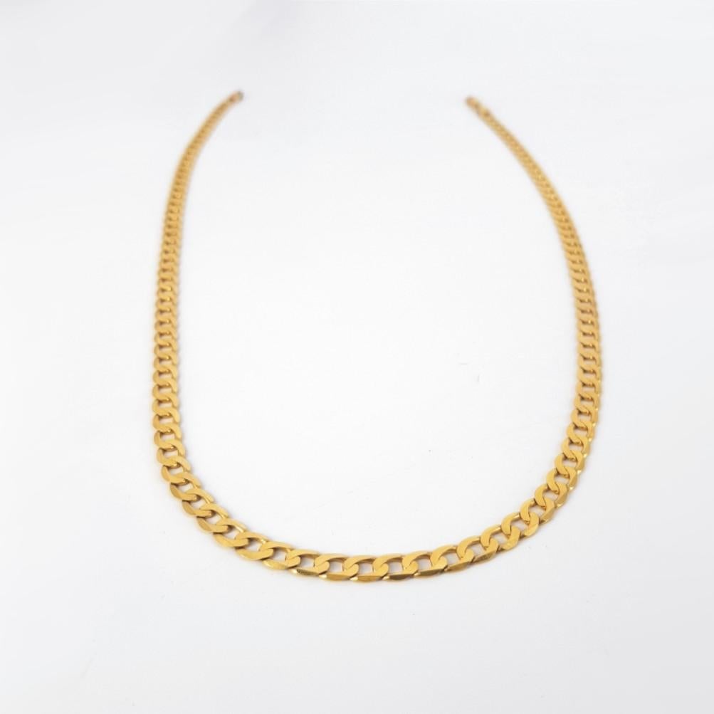 9ct Yellow Gold Curb Link Chain  In Excellent Condition For Sale In Cape Town, ZA