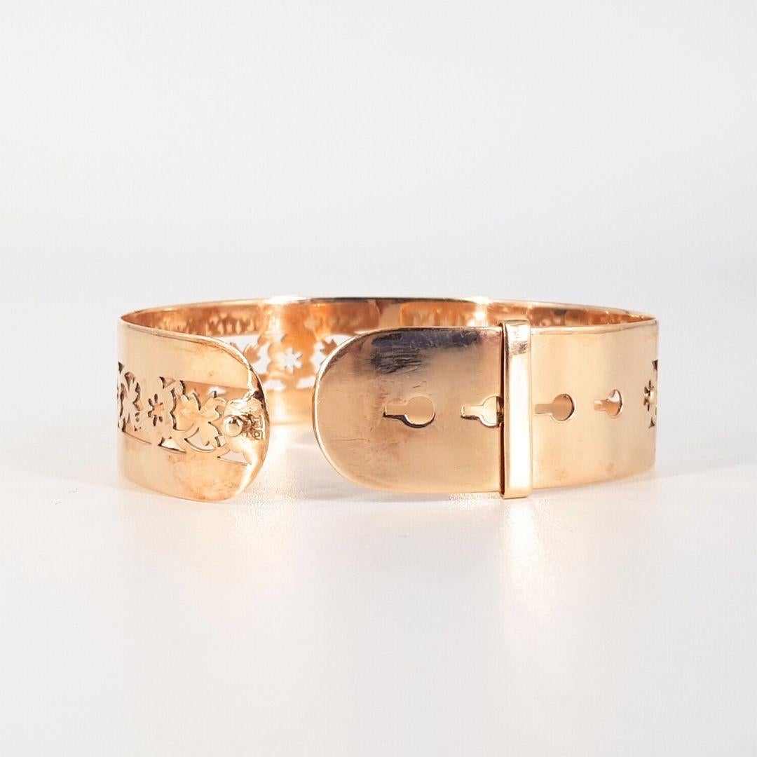 Women's or Men's 9ct Yellow Gold Cut Out Bangle For Sale