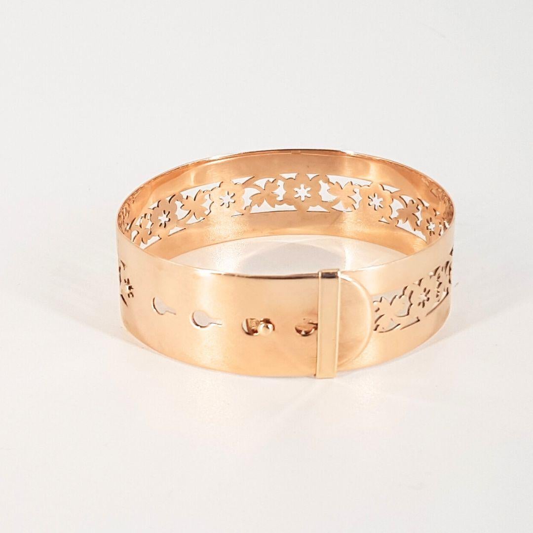 9ct Yellow Gold Cut Out Bangle For Sale 2