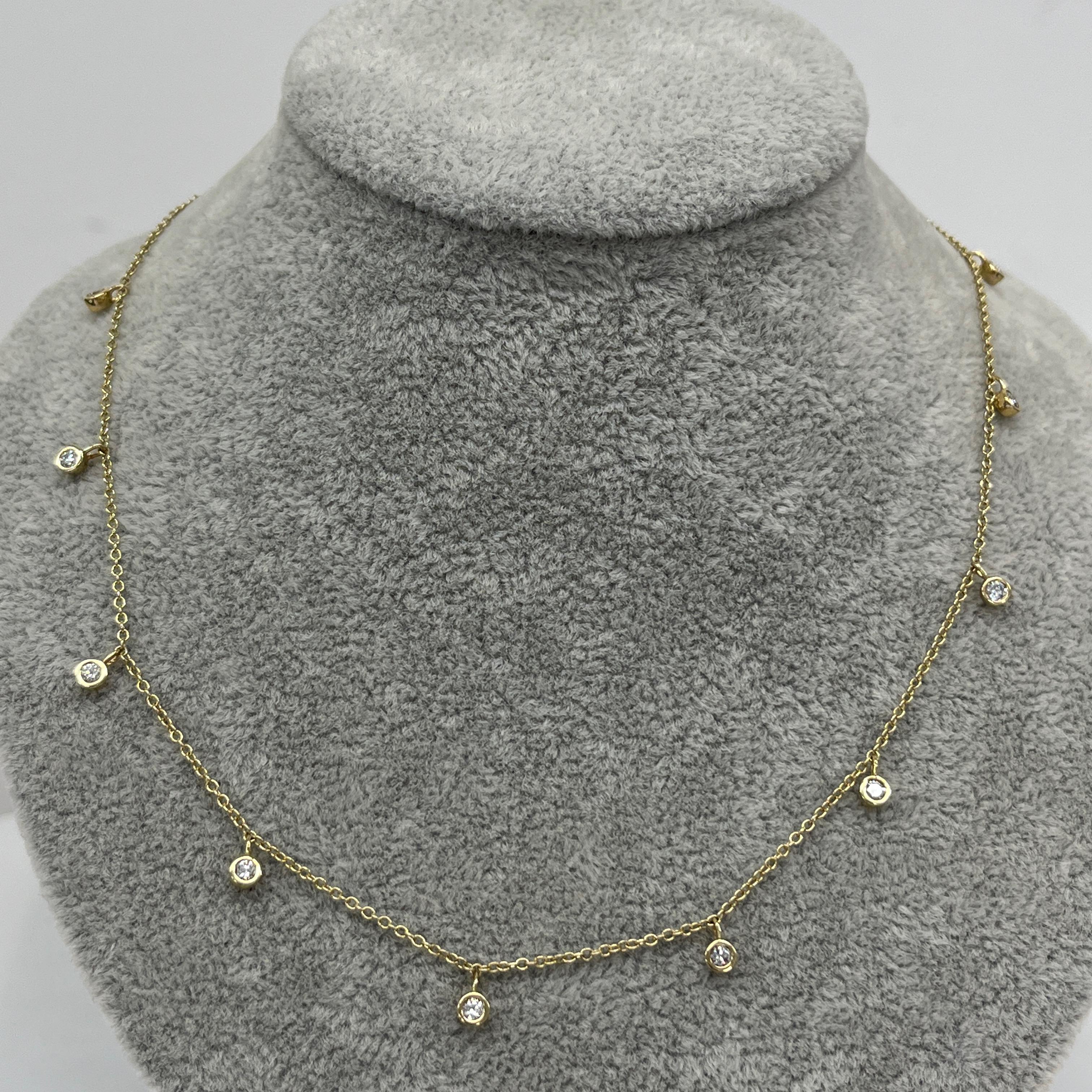 Round Cut 9ct Yellow Gold Diamond 10 Stone Necklace, 0.30ct Natural Round Diamonds For Sale