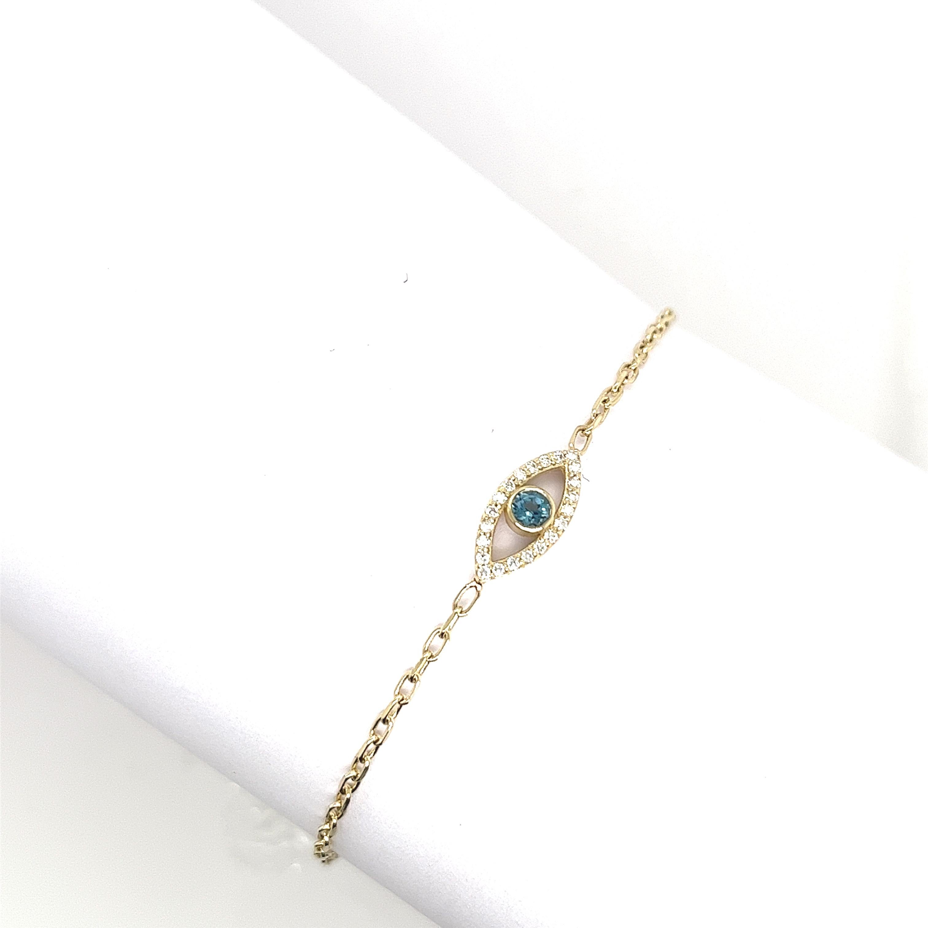 9 Karat Gelbgold Diamant & Blauer Topas Set Evil Eye Armband, Dezember Geburtsstein im Zustand „Neu“ im Angebot in London, GB