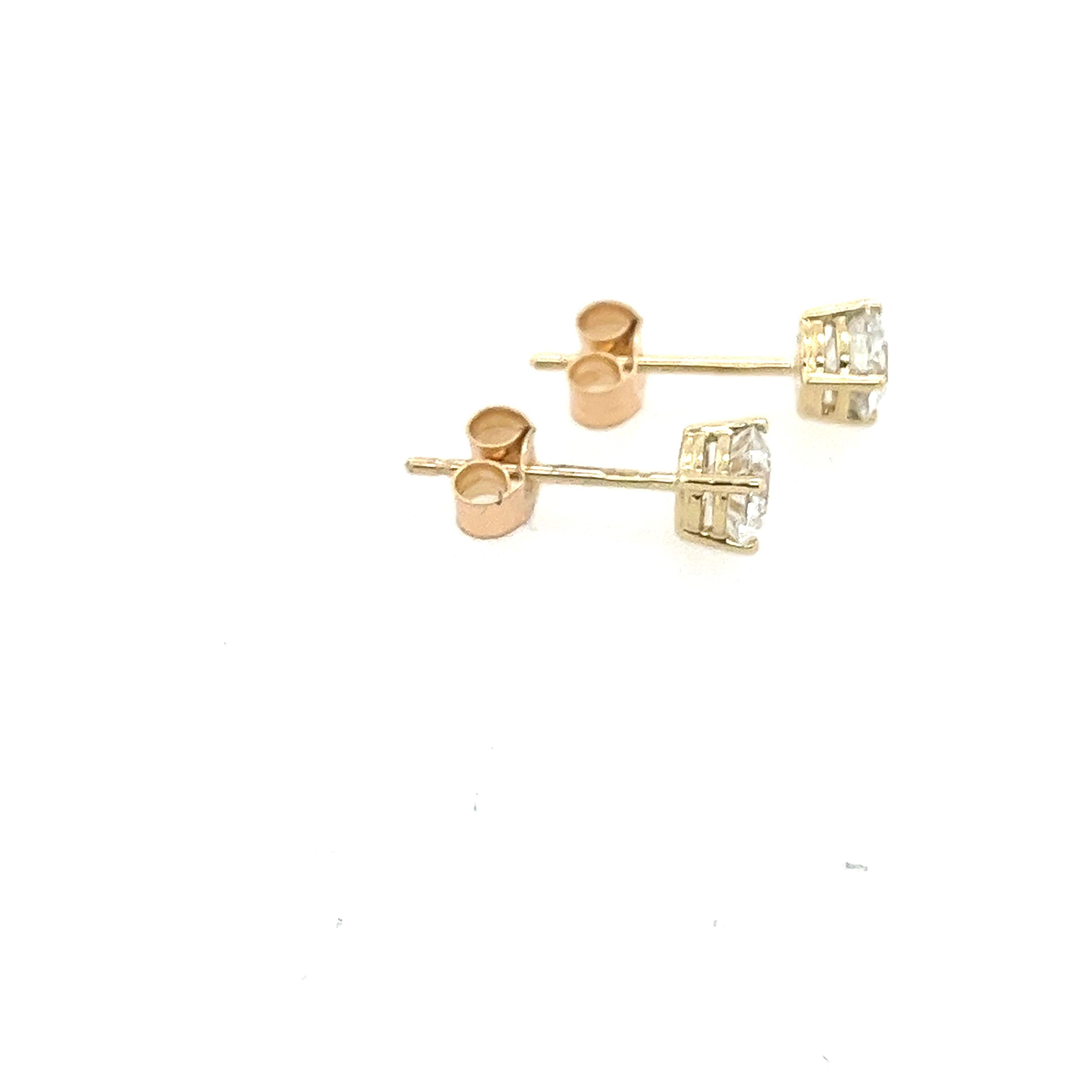 9ct Yellow Gold Diamond Earrings, Total Diamond Weight 1.04ct Lab Created In New Condition For Sale In London, GB
