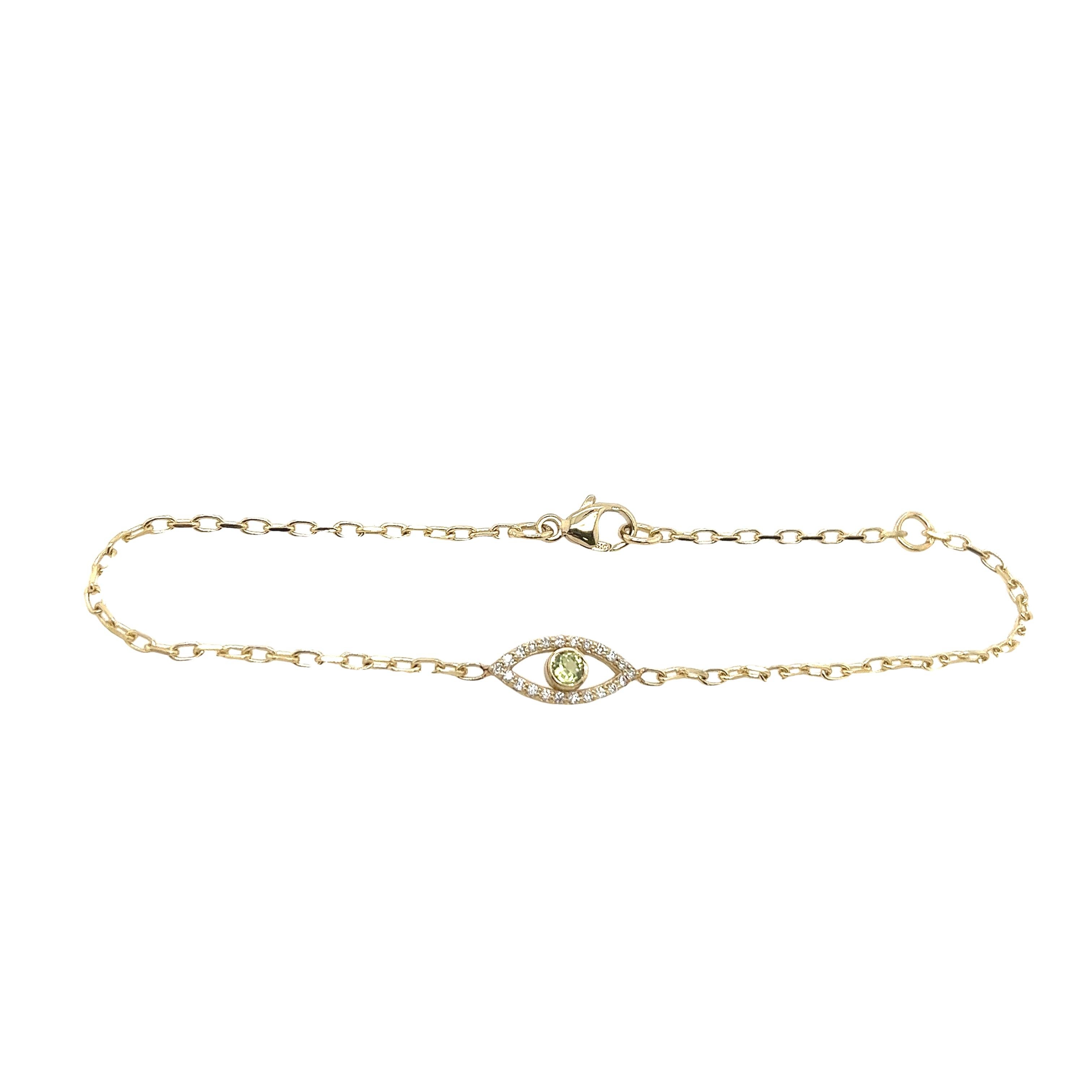 Bracelet Evil Eye en or jaune 9 carats serti de diamants et péridots, pierre de naissance d'août