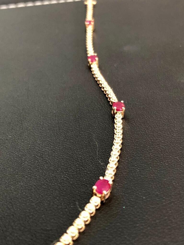 9ct Yellow Gold Diamond Ruby Bracelet Link Statement Gemstones over 1 Carat In New Condition For Sale In Ilford, GB