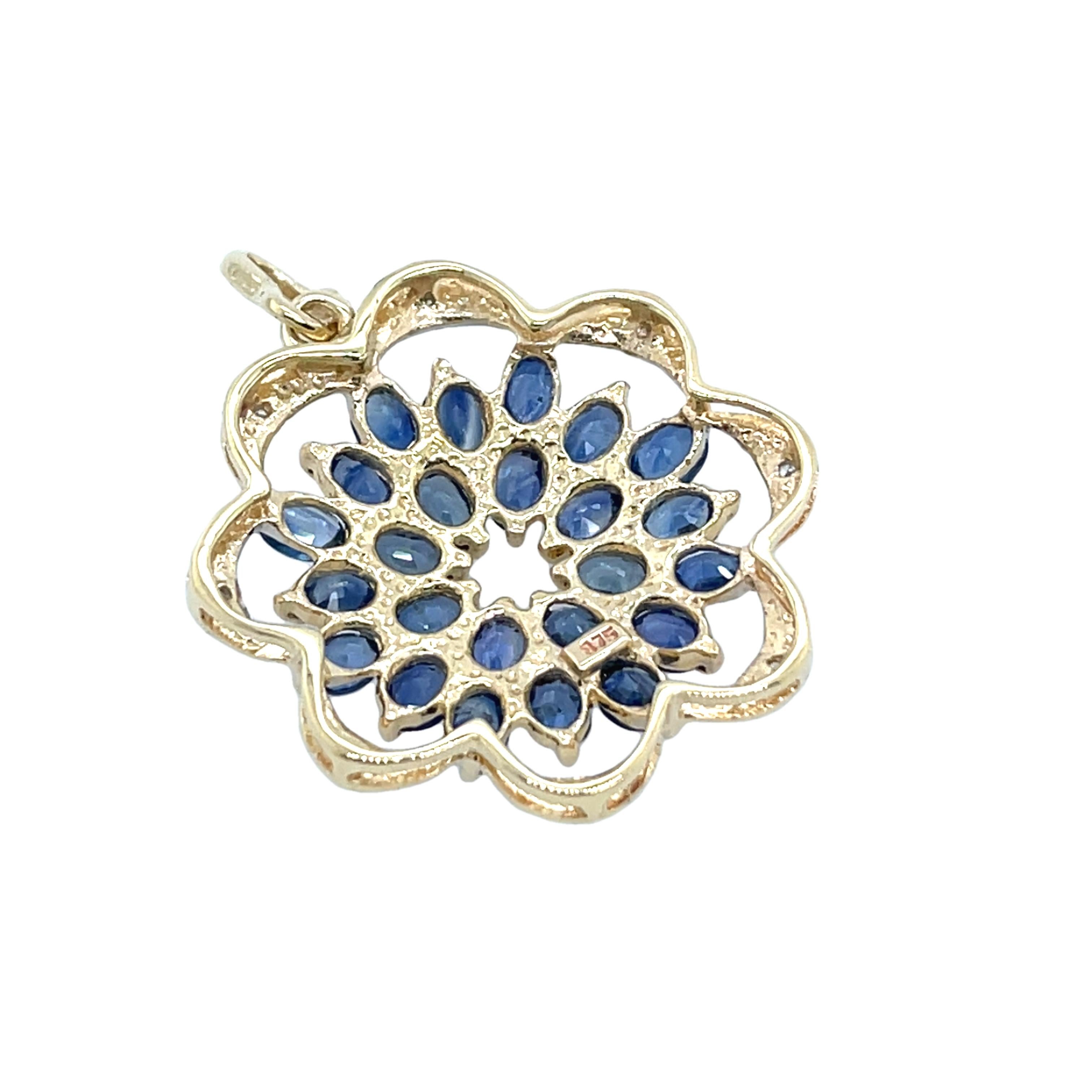Pendentif en or jaune 9ct avec diamant et saphir Unisexe en vente