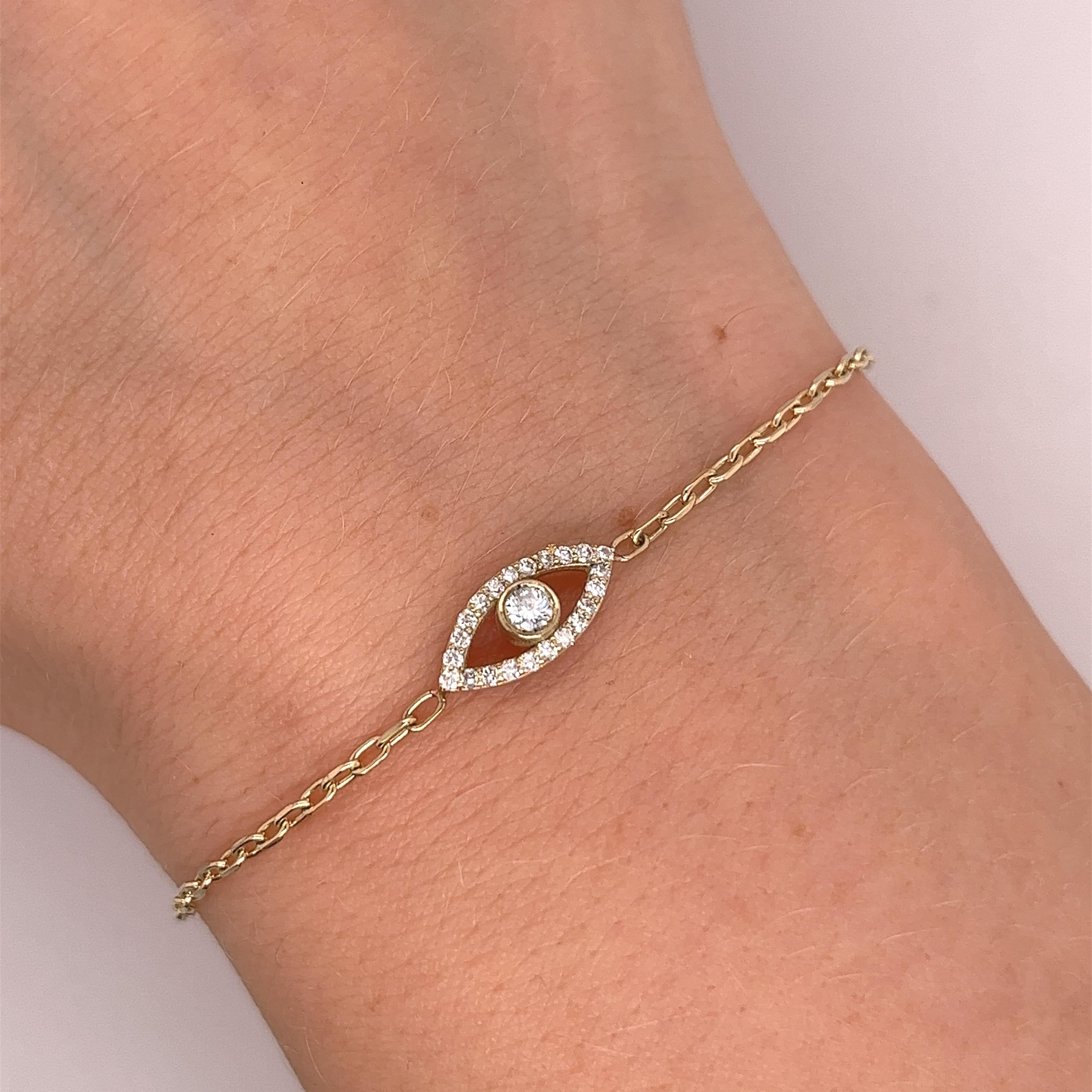 Round Cut 9ct Yellow Gold Diamond Set Evil Eye Bracelet, April Birthstone For Sale
