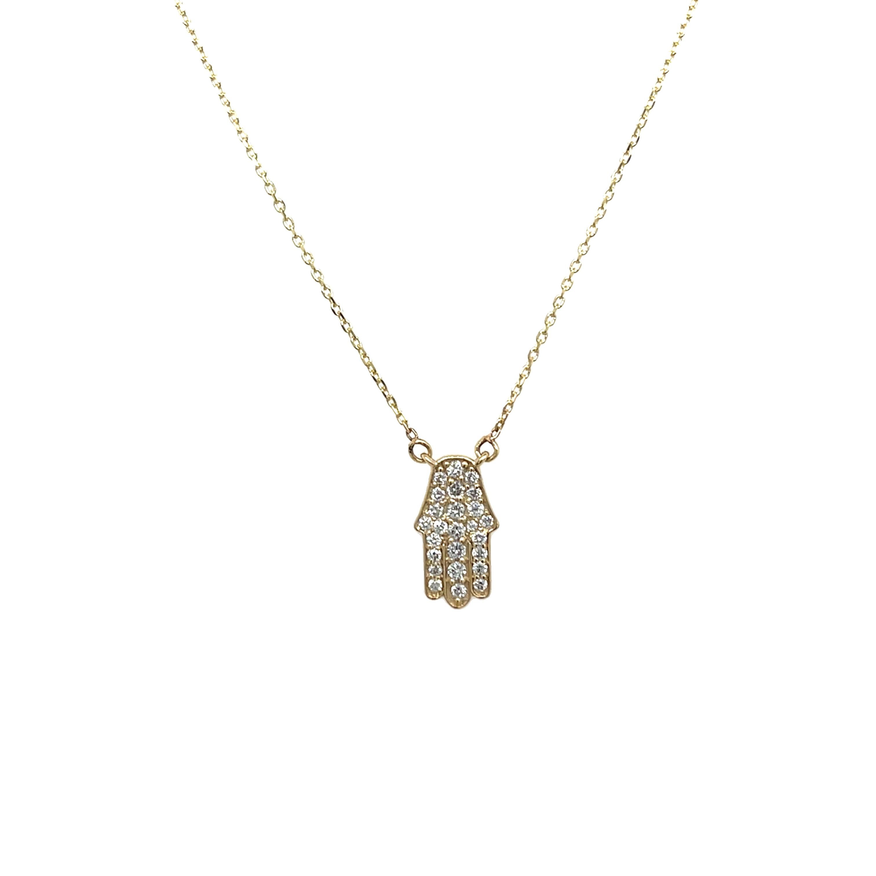 Taille ronde Collier Hamza en or jaune 9 carats serti de diamants 0,15 carat en vente