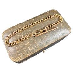Bracelet édouardien à maillons courbes solides en or jaune 9 carats avec barre en T et fermoir pivotant