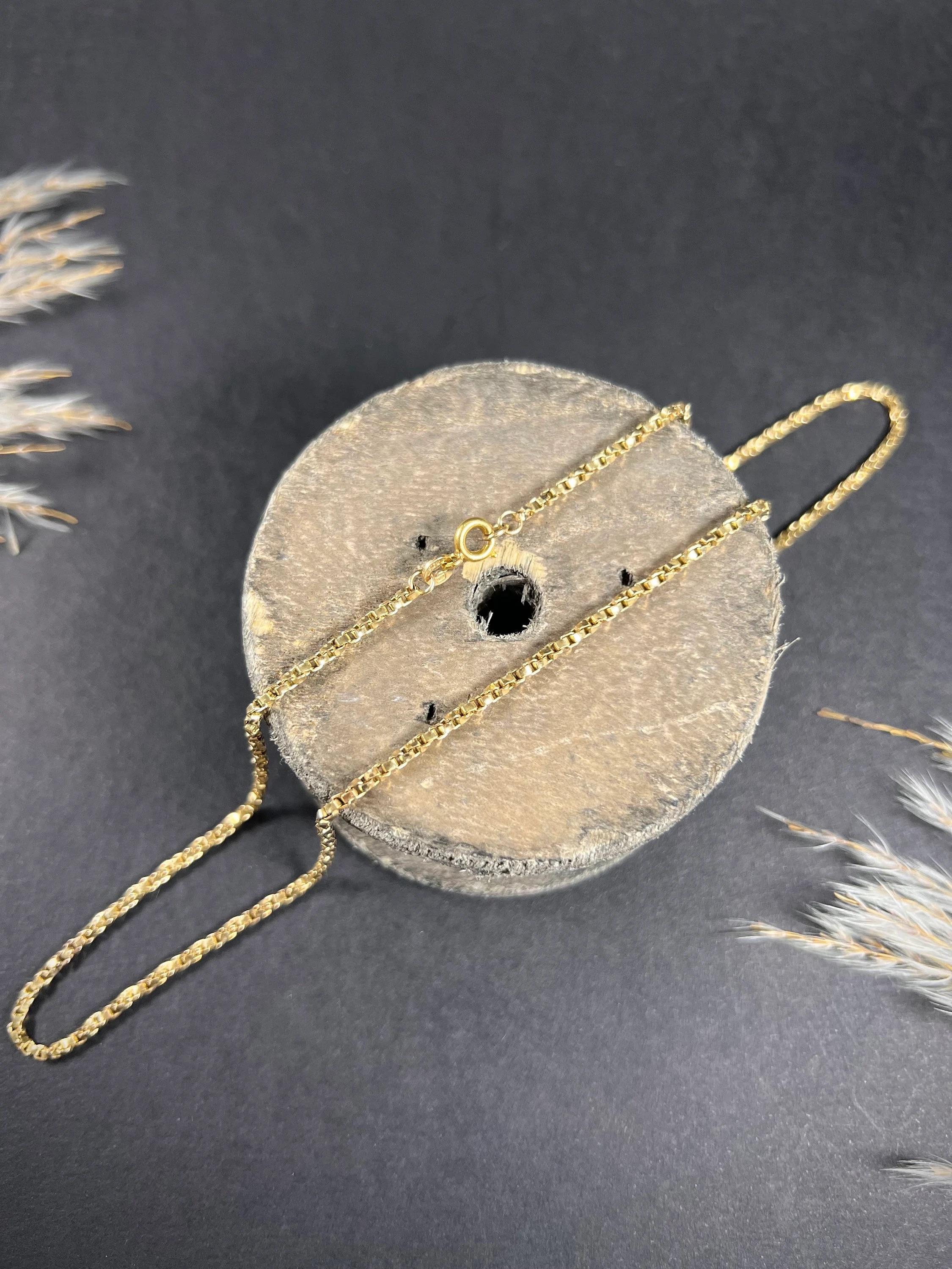 Chaîne à maillons torsadés fantaisie en or jaune 9 carats de 19 1/2 pouces avec fermoir pivotant en vente 5
