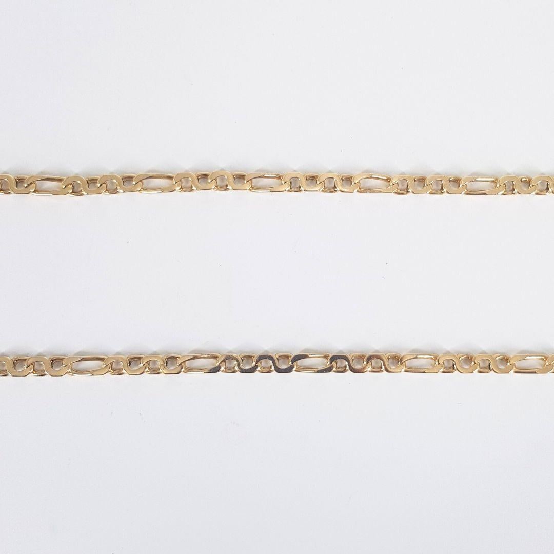 Extraordinary
Chain Attributes: 
Weight:			26.35gram 
Metal Colour:		Yellow gold
Metal:			9ct 
Chain measurements:
Length:                           	586mm
Width: 			4mm
