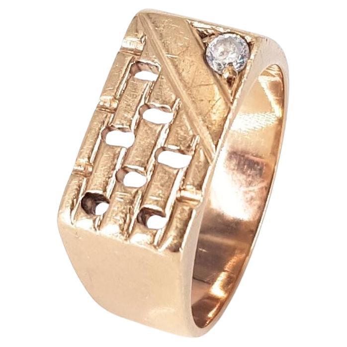 9ct Yellow Gold Gents Cubic Zirconia Ring For Sale