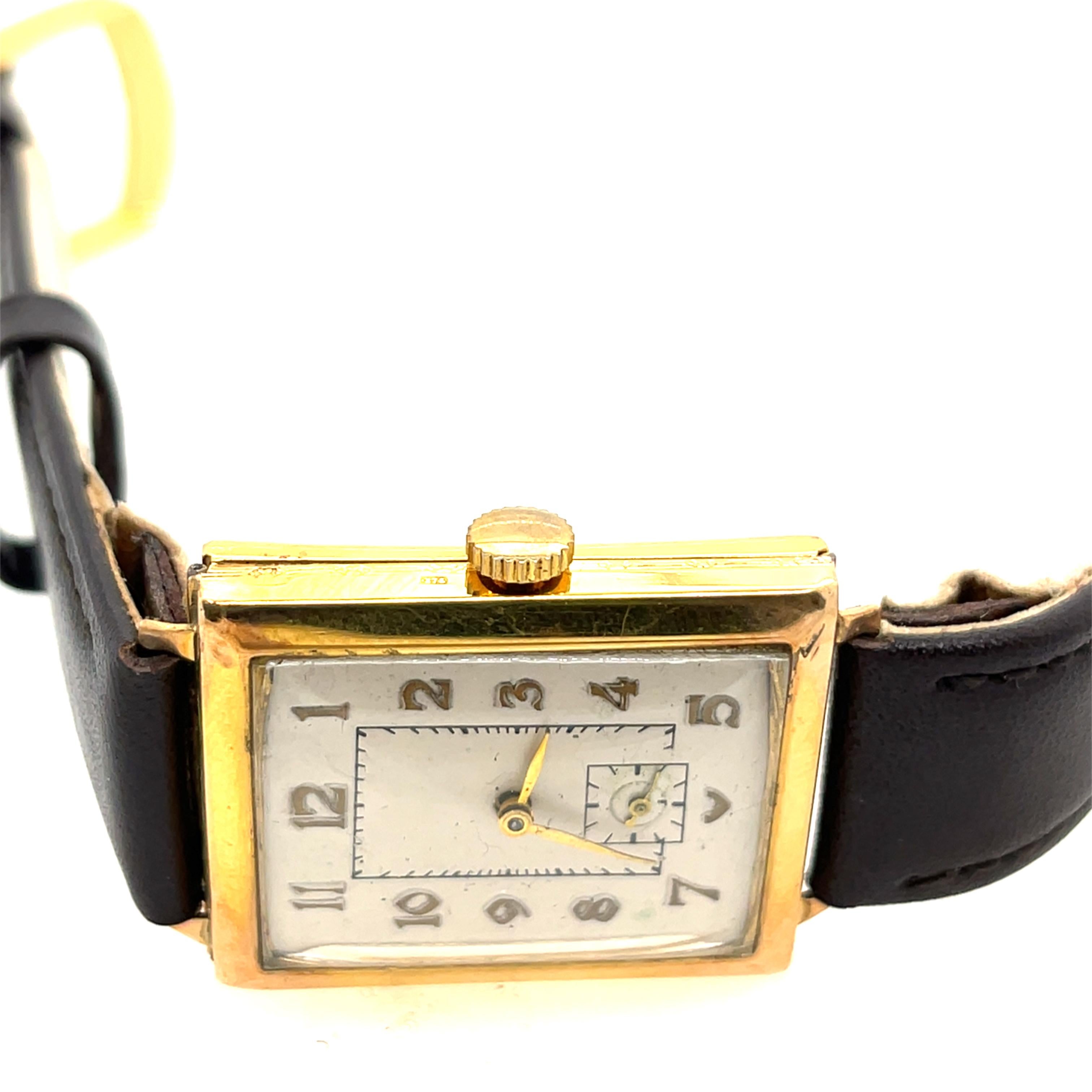Women's or Men's 9ct Yellow Gold Mens Watch with Leather Strap For Sale