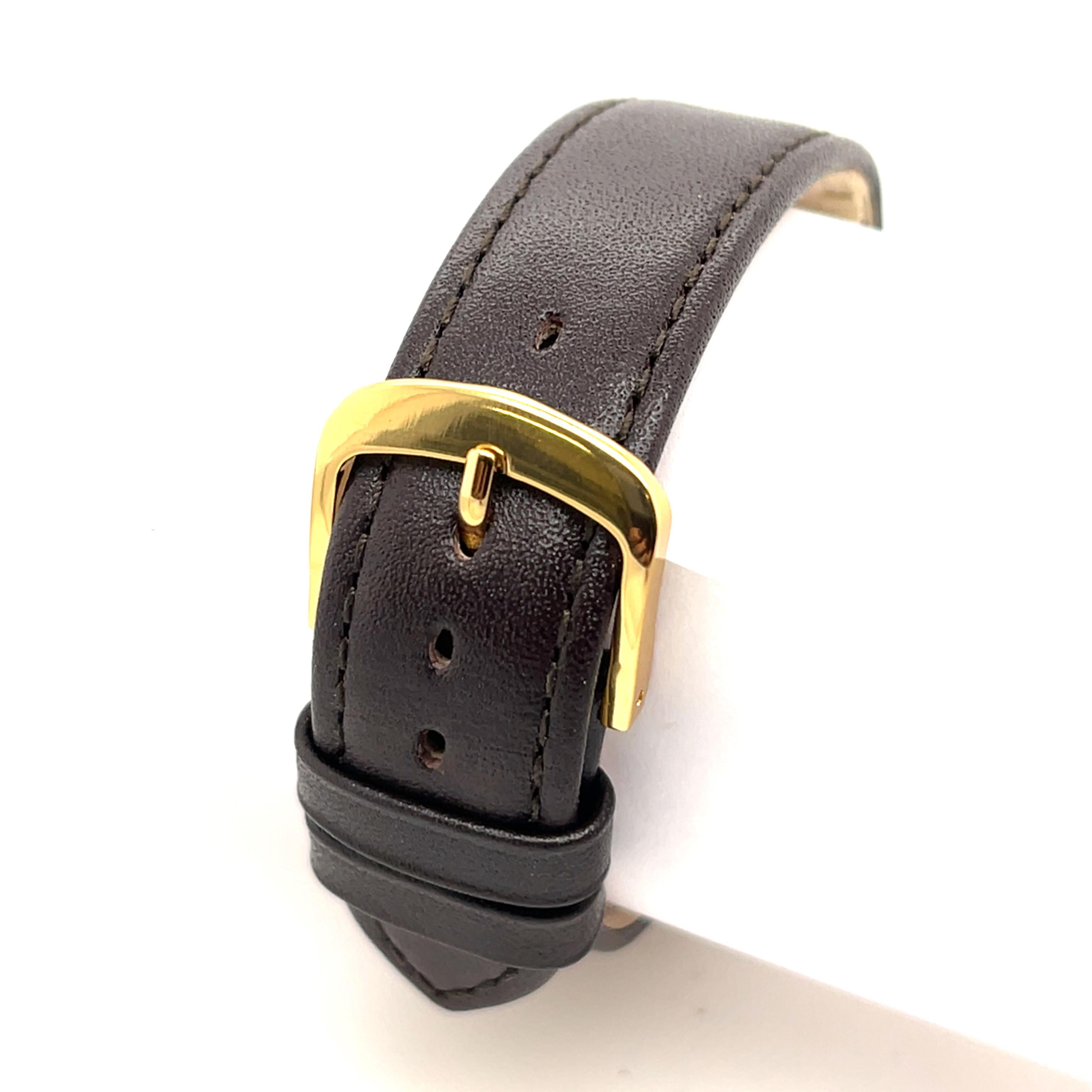 9ct Yellow Gold Mens Watch with Leather Strap For Sale 1