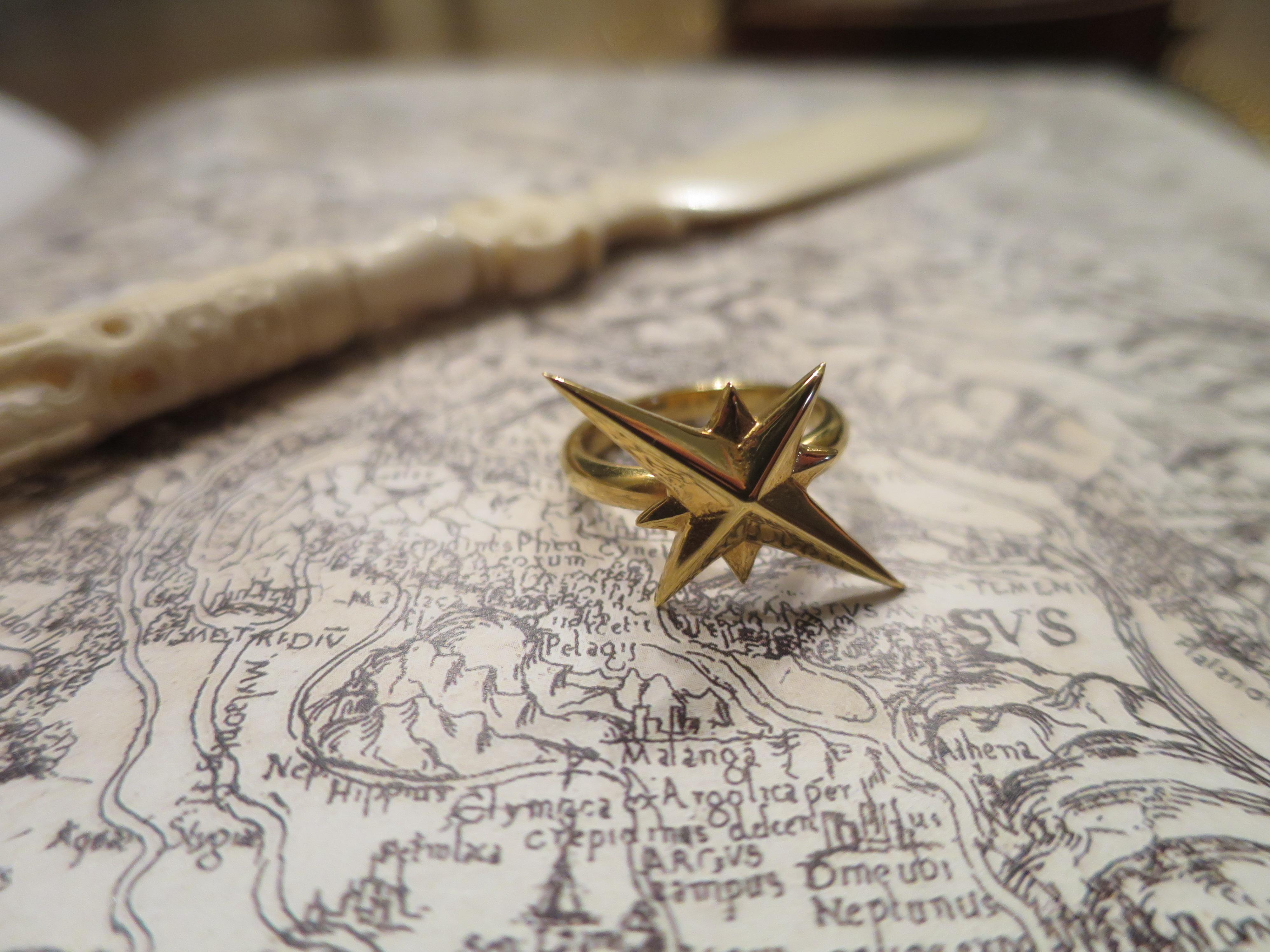 9ct Yellow Gold Star Ring For Sale 5