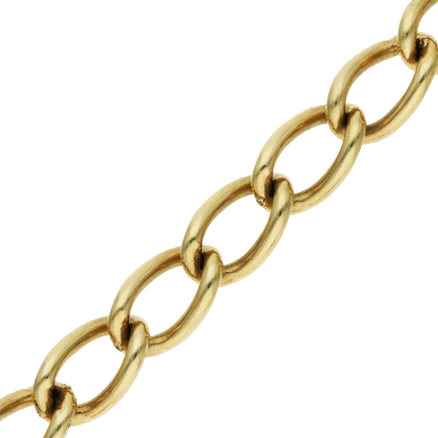 Looking for a classic and timeless bracelet to add to your collection? Check out our Pre-Owned 9ct Yellow Gold Oval Curb Link Bracelet! Crafted from high-quality yellow gold, this stunning bracelet features a classic oval curb link design that's