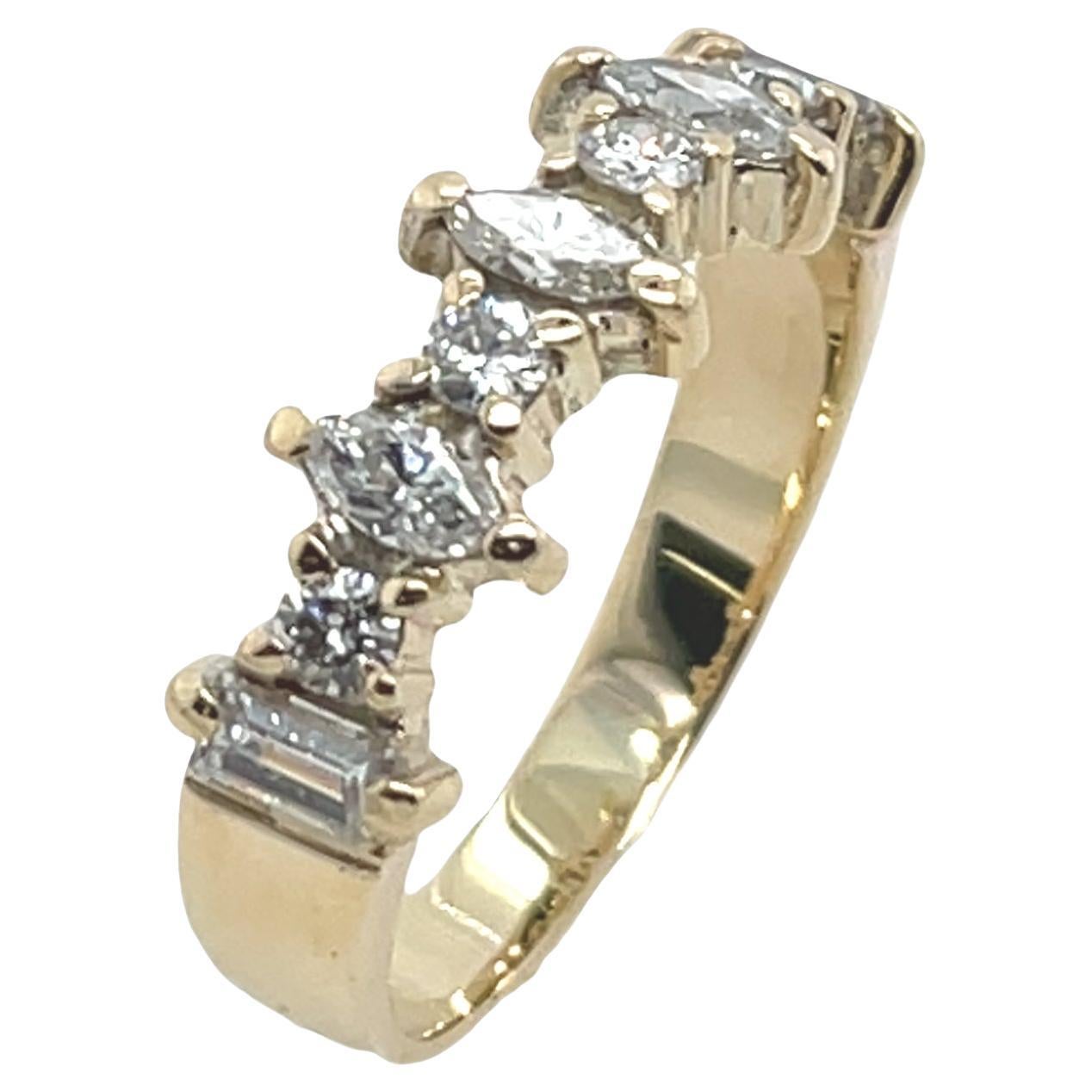 9ct Yellow Gold Set With 0.65ct Natural Diamonds in vendita
