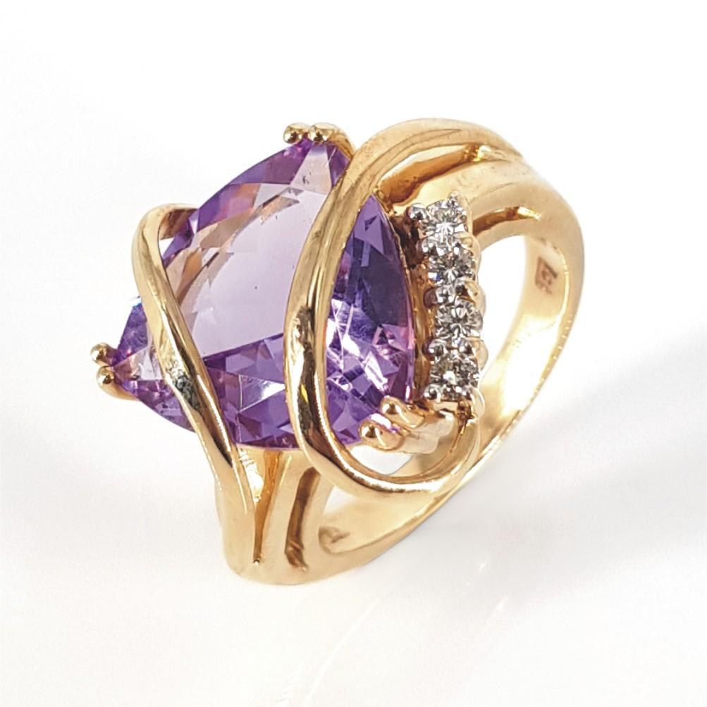 Modern 9ct Yellow Gold Trillion Cut Amethyst & Diamond Ring, Studs, Pendant & Bracelet