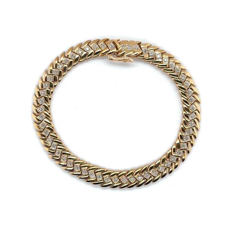 Taille ronde Bracelet à maillons serpent zigzag en or jaune 9 carats serti de diamants en vente