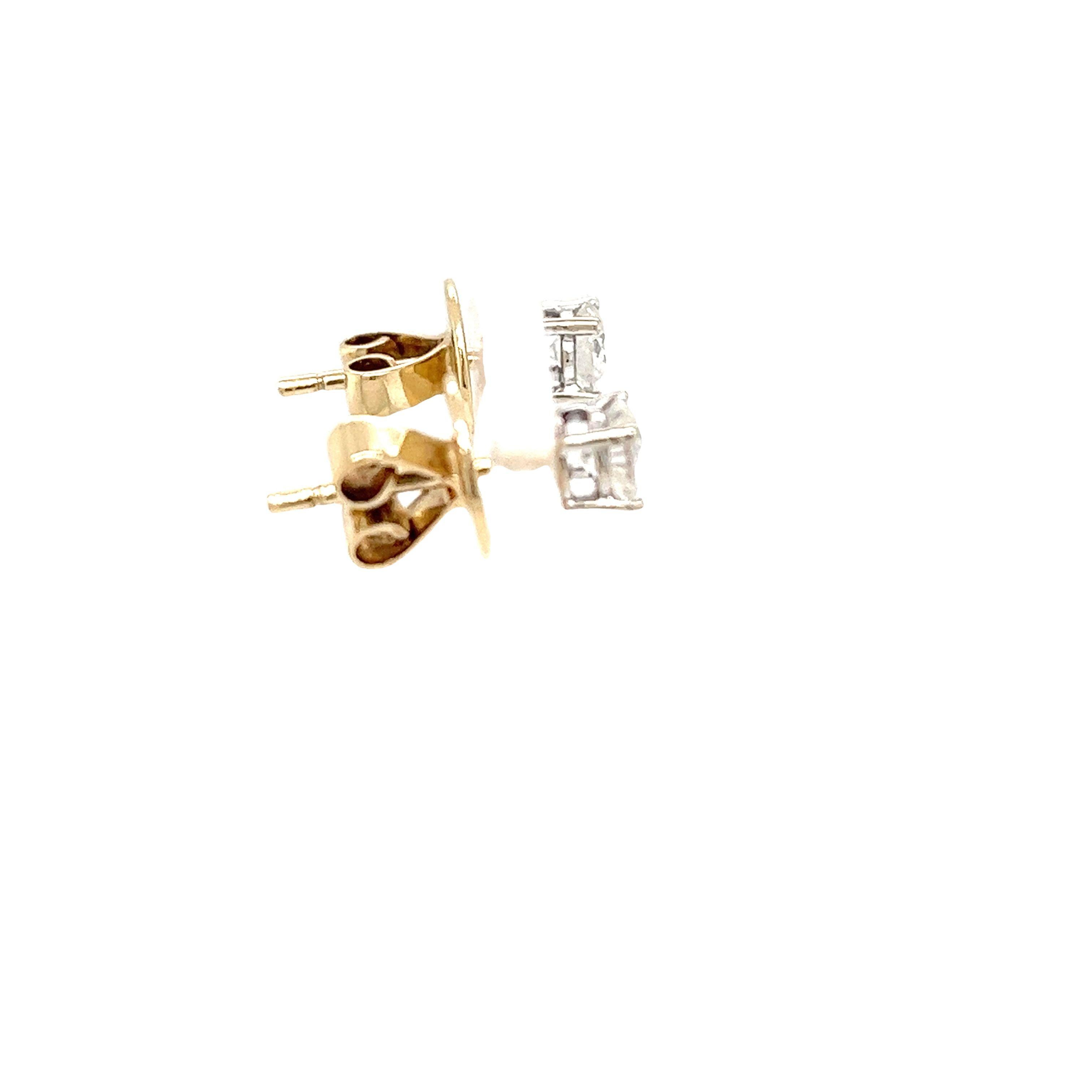 9ct Yellow & White Gold Diamond Stud Earrings, 0.65ct Total Diamond Weight In Excellent Condition For Sale In London, GB