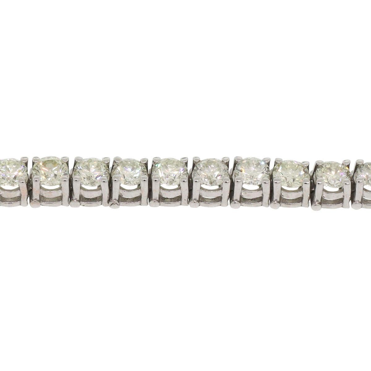 Company: N/A

Style of jewelry: Diamond Tennis bracelet

Material: 14k white gold

Stones: Total of 37 stones approximately 0.25ctw per stone

Dimensions: 7 inches in length

Weight: 19g (12.2dwt)

SKU: I-3108